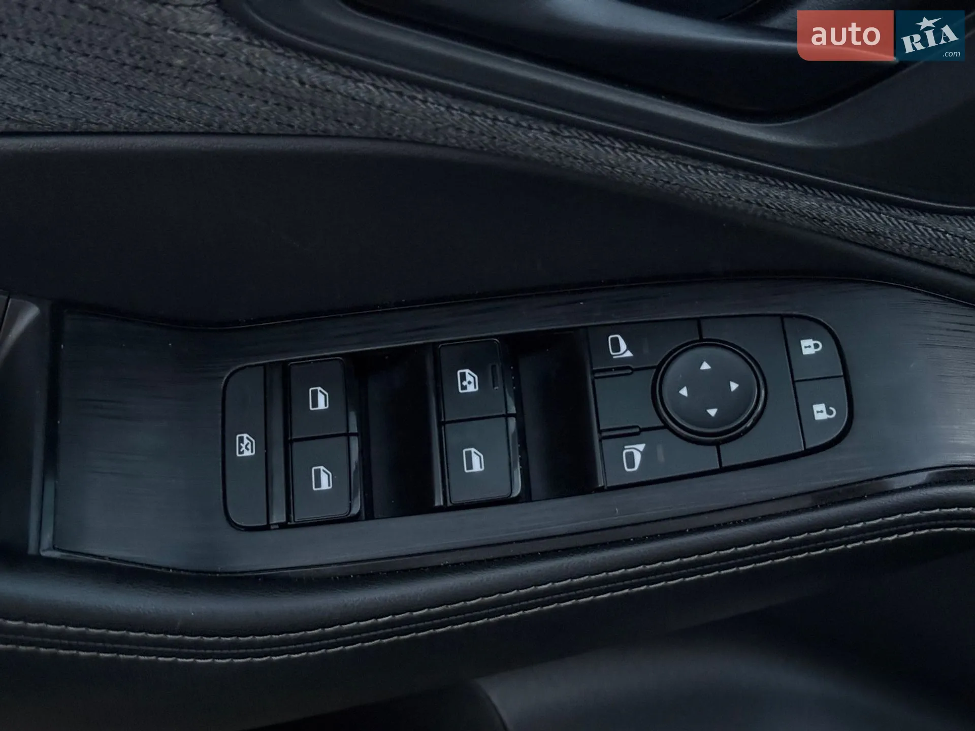 2021 Nissan Rogue - мініатюра 17
