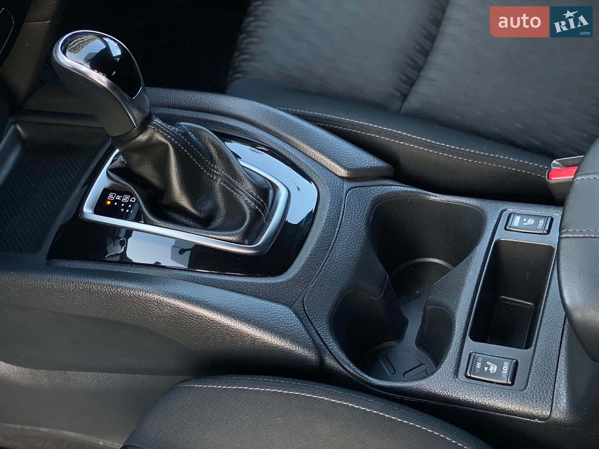 2017 Nissan Rogue - мініатюра 19