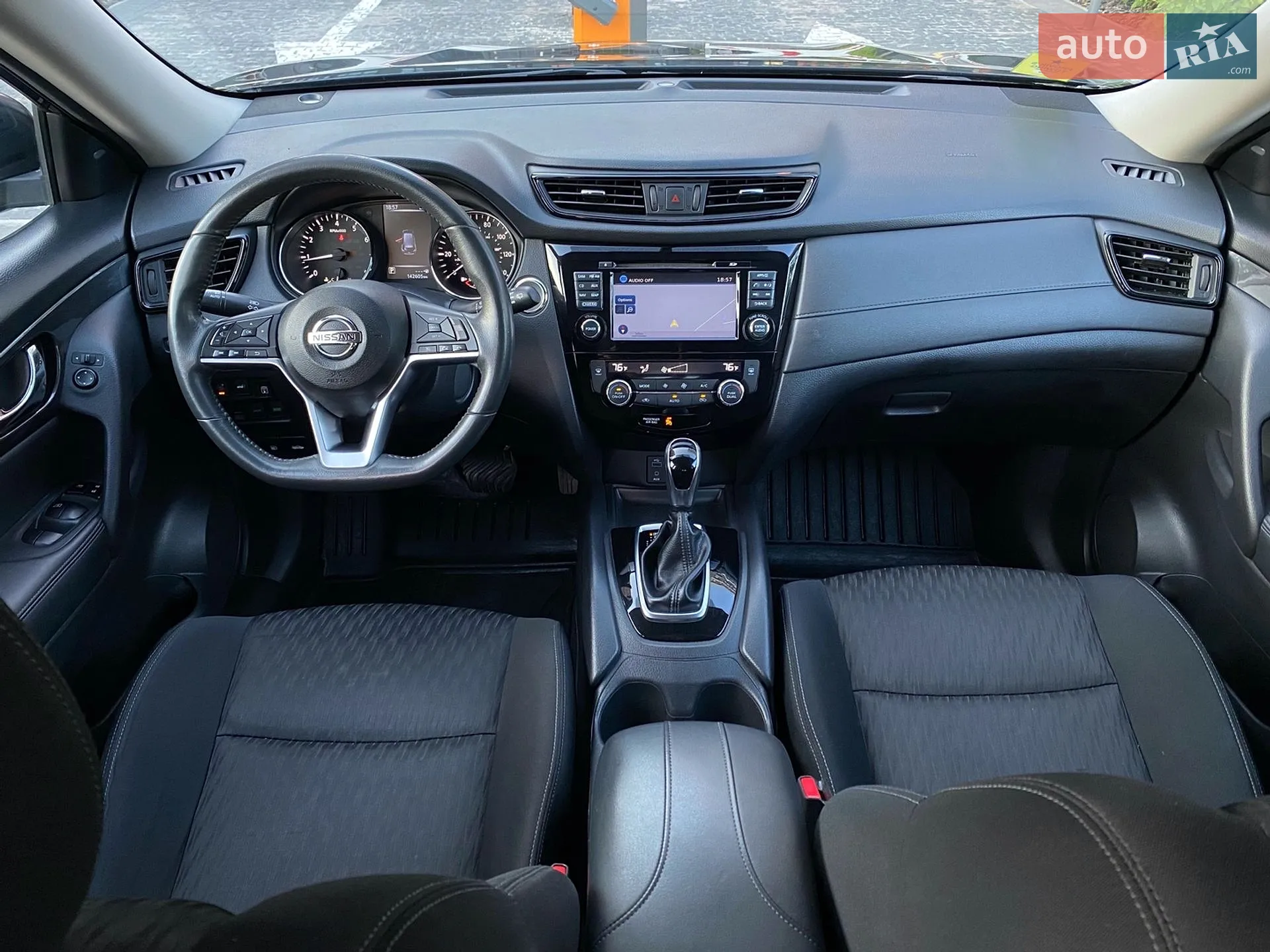 2017 Nissan Rogue - мініатюра 24