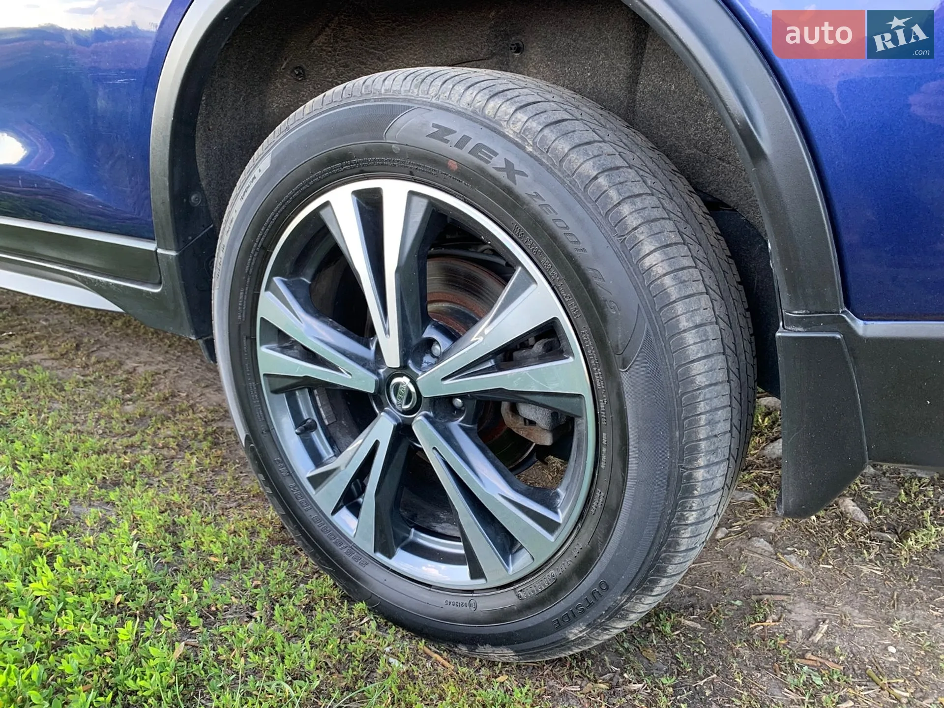 2018 Nissan Rogue - мініатюра 8