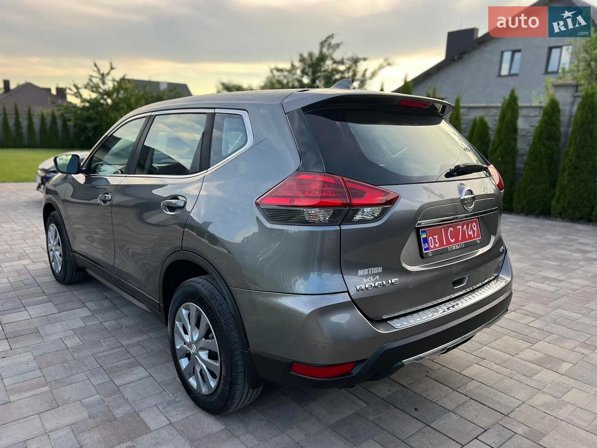 2017 Nissan Rogue - мініатюра 14