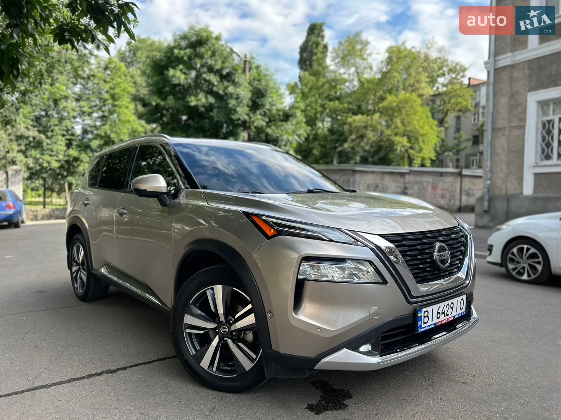 2021 Nissan Rogue - мініатюра 8