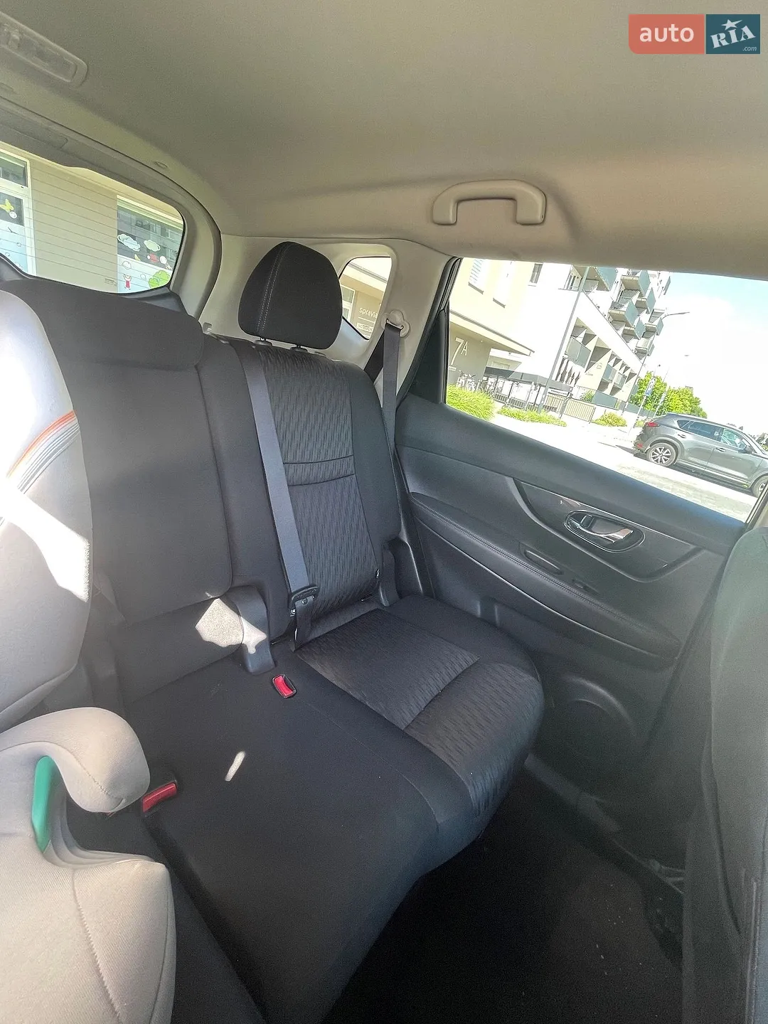 2019 Nissan Rogue - мініатюра 12