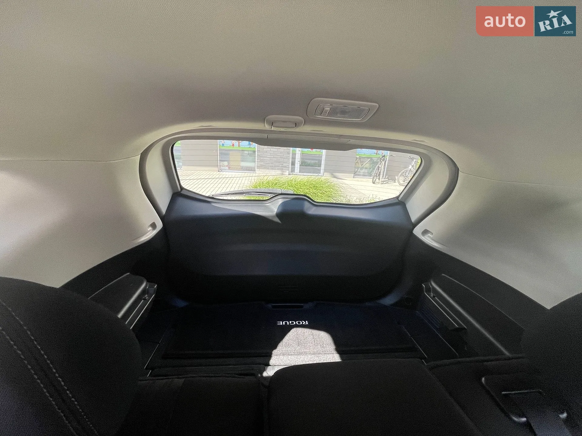 2019 Nissan Rogue - мініатюра 16
