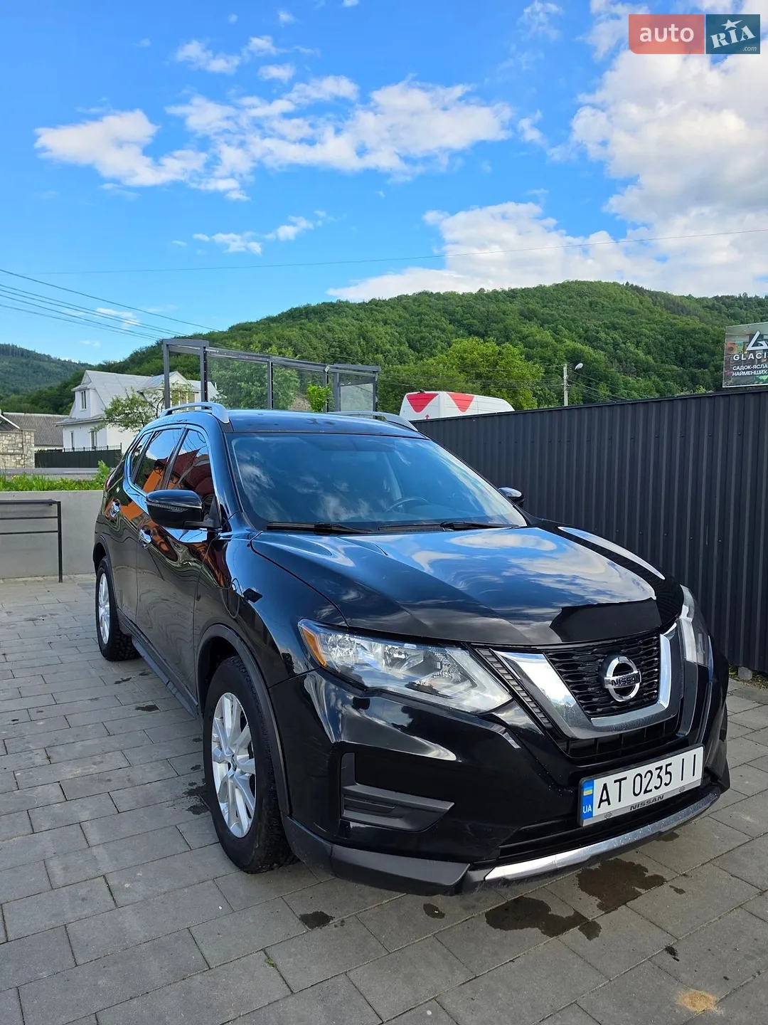 2017 Nissan Rogue - мініатюра 2