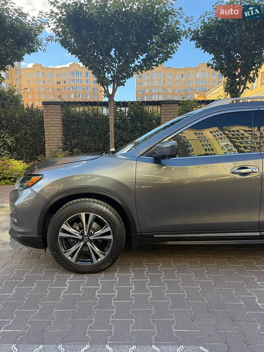 2017 Nissan Rogue - мініатюра 3