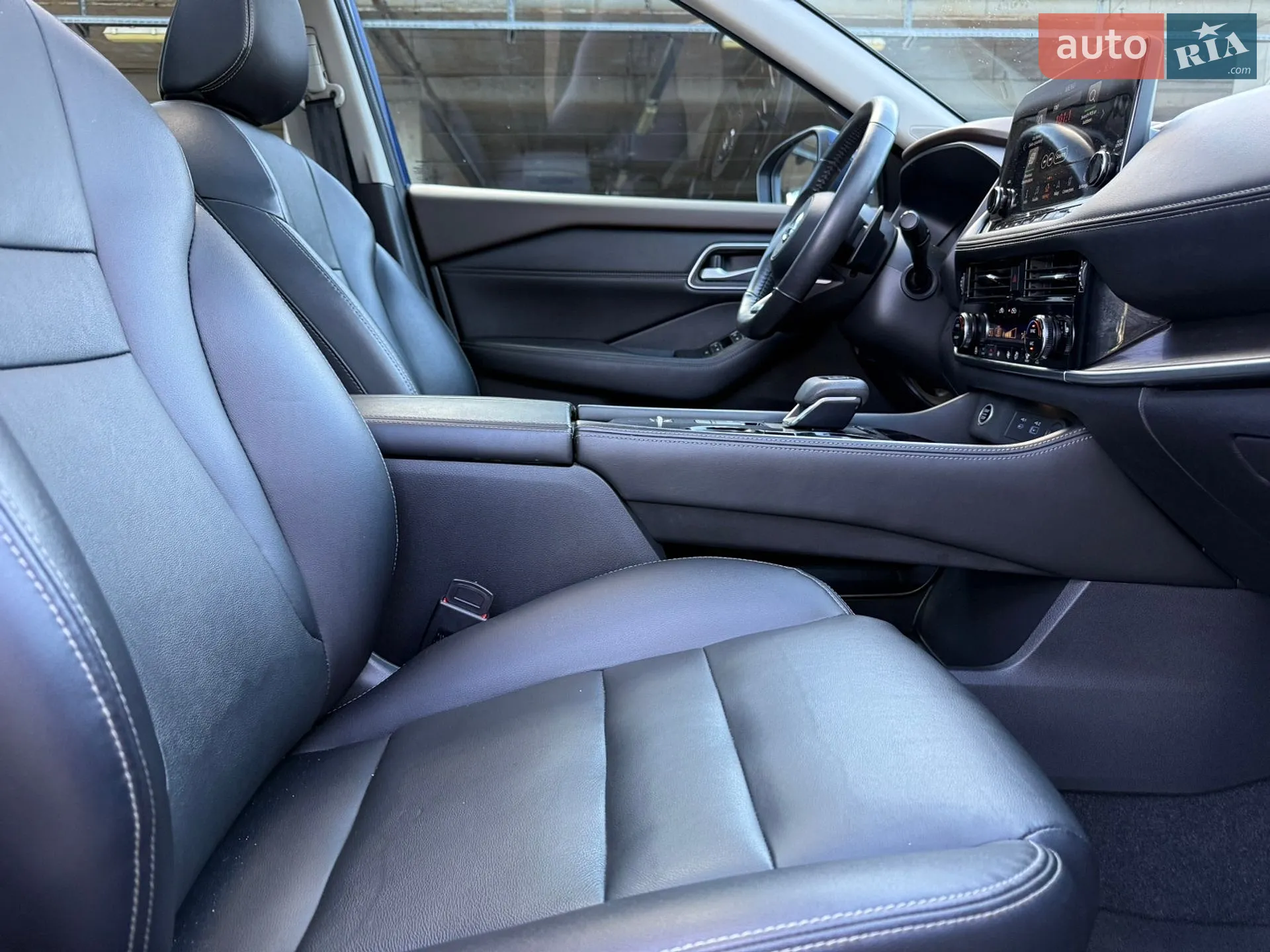 2021 Nissan Rogue - мініатюра 17
