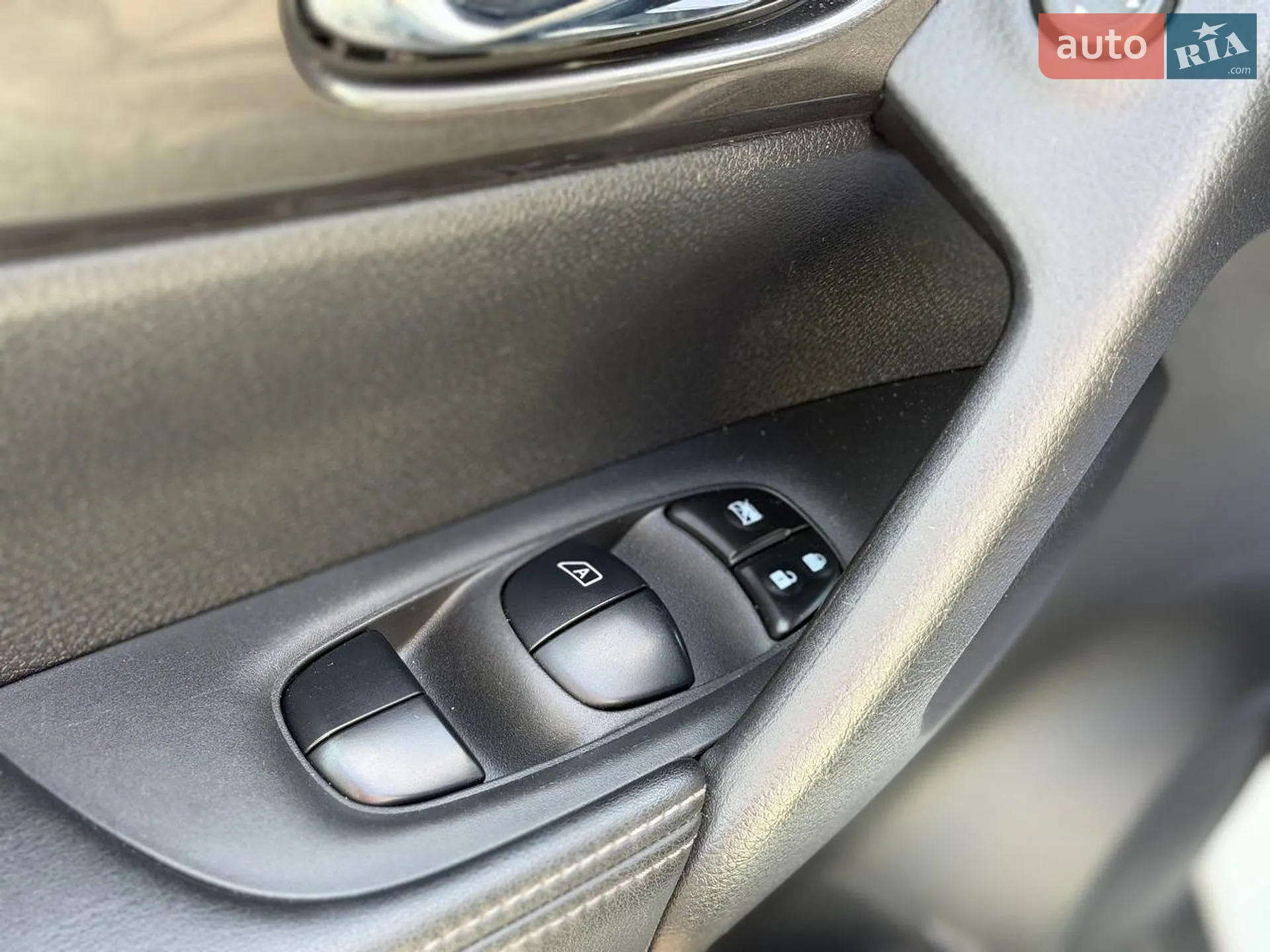 2019 Nissan Rogue - мініатюра 9