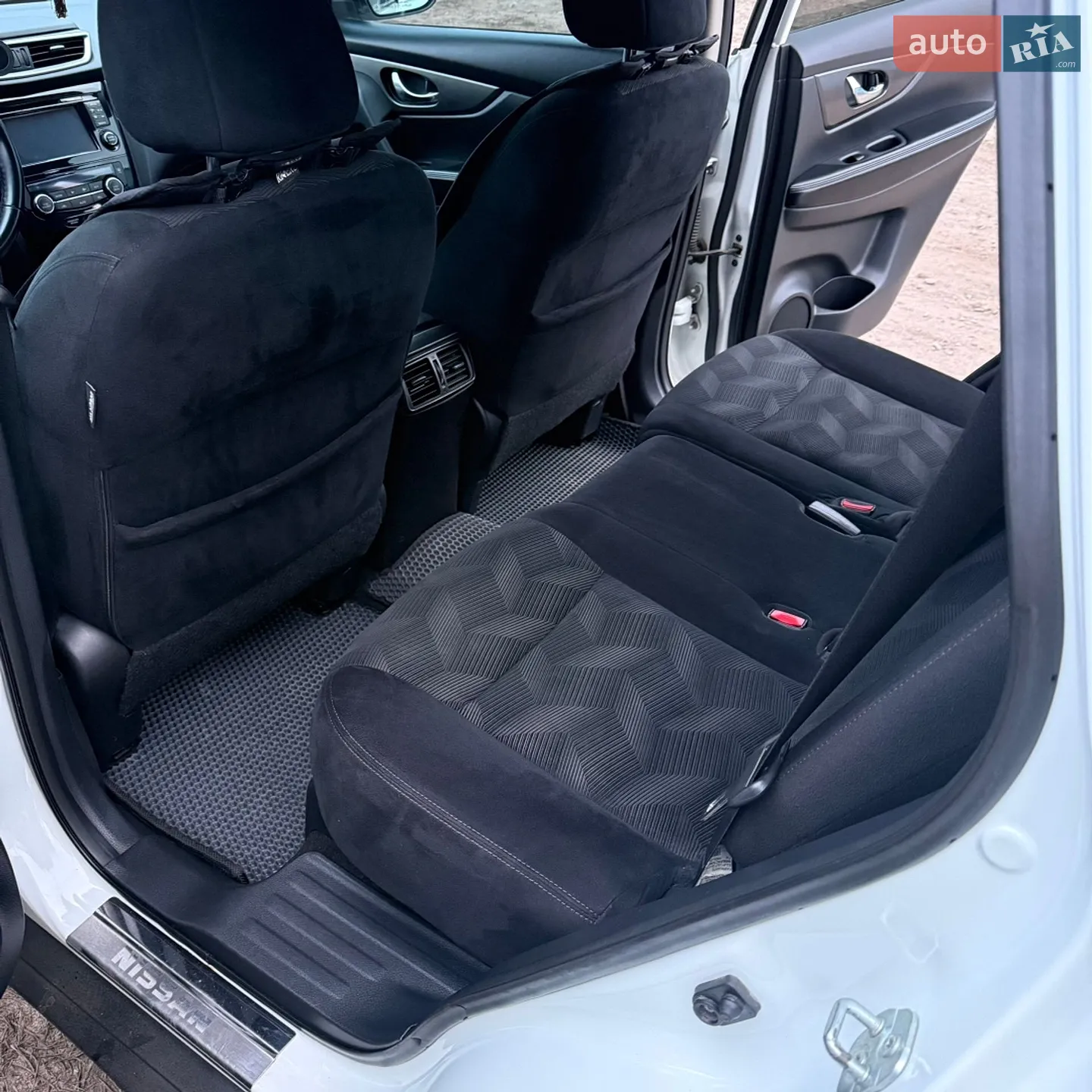 2015 Nissan Rogue - мініатюра 18