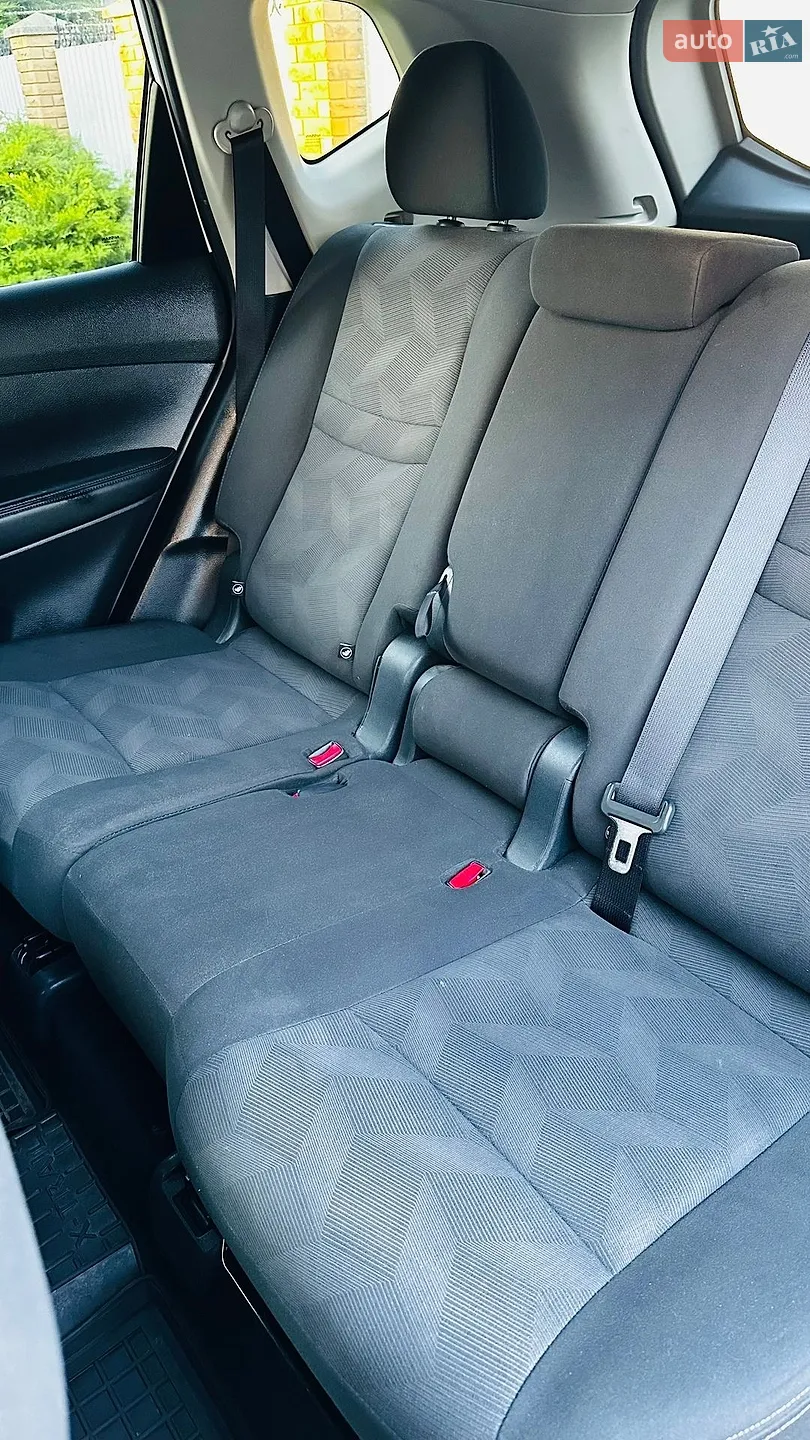 2016 Nissan Rogue - мініатюра 14