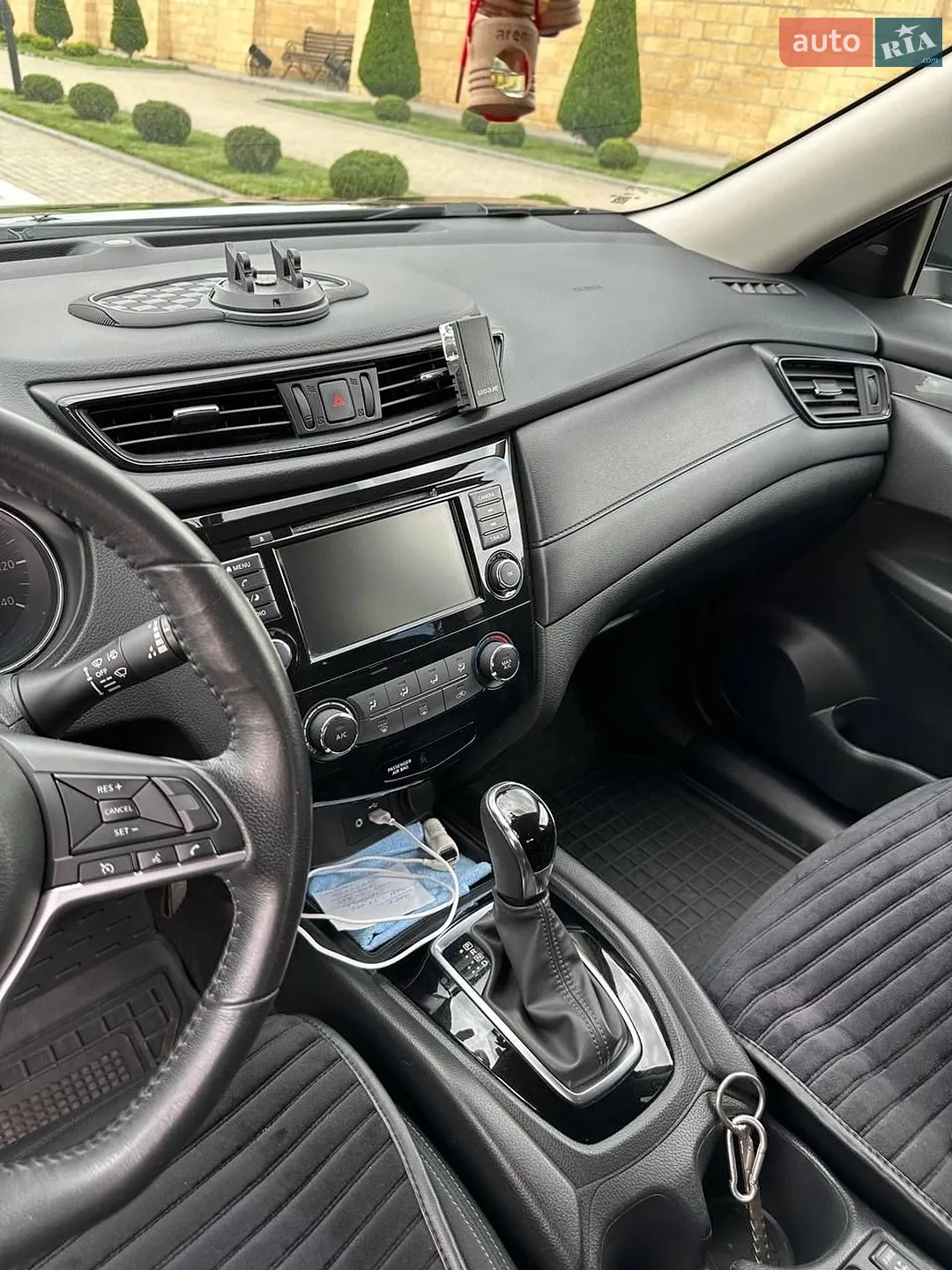 2018 Nissan Rogue - мініатюра 14