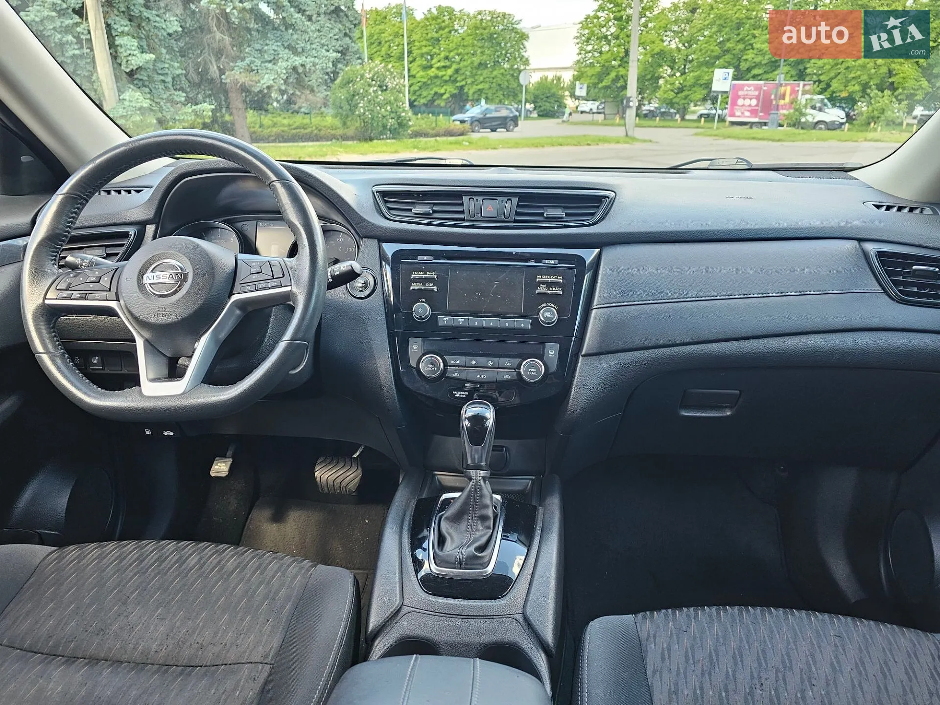 2017 Nissan Rogue - мініатюра 21