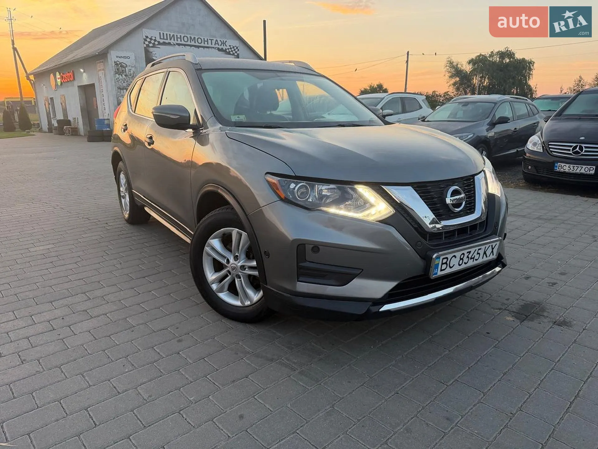 2016 Nissan Rogue - фото 1