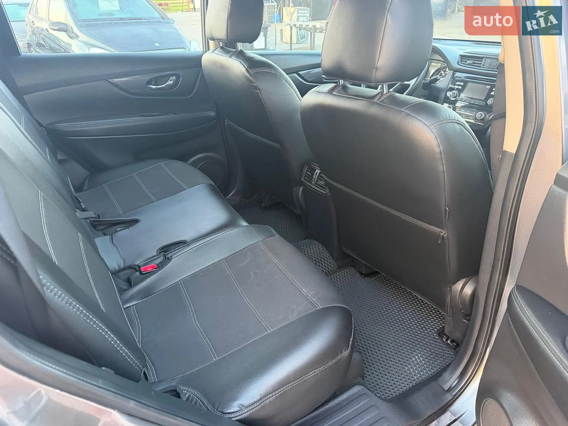 2016 Nissan Rogue - мініатюра 9