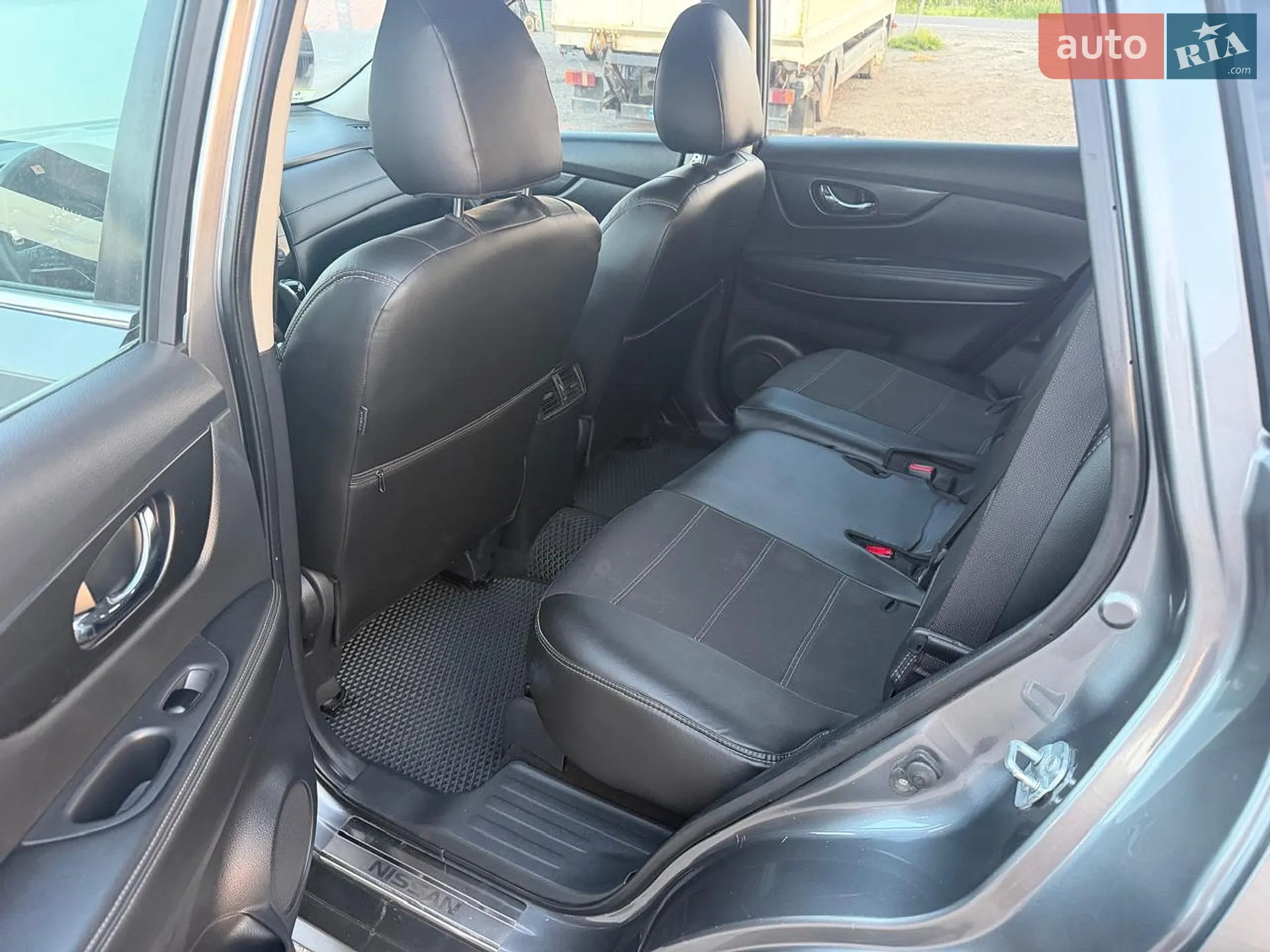 2016 Nissan Rogue - мініатюра 11