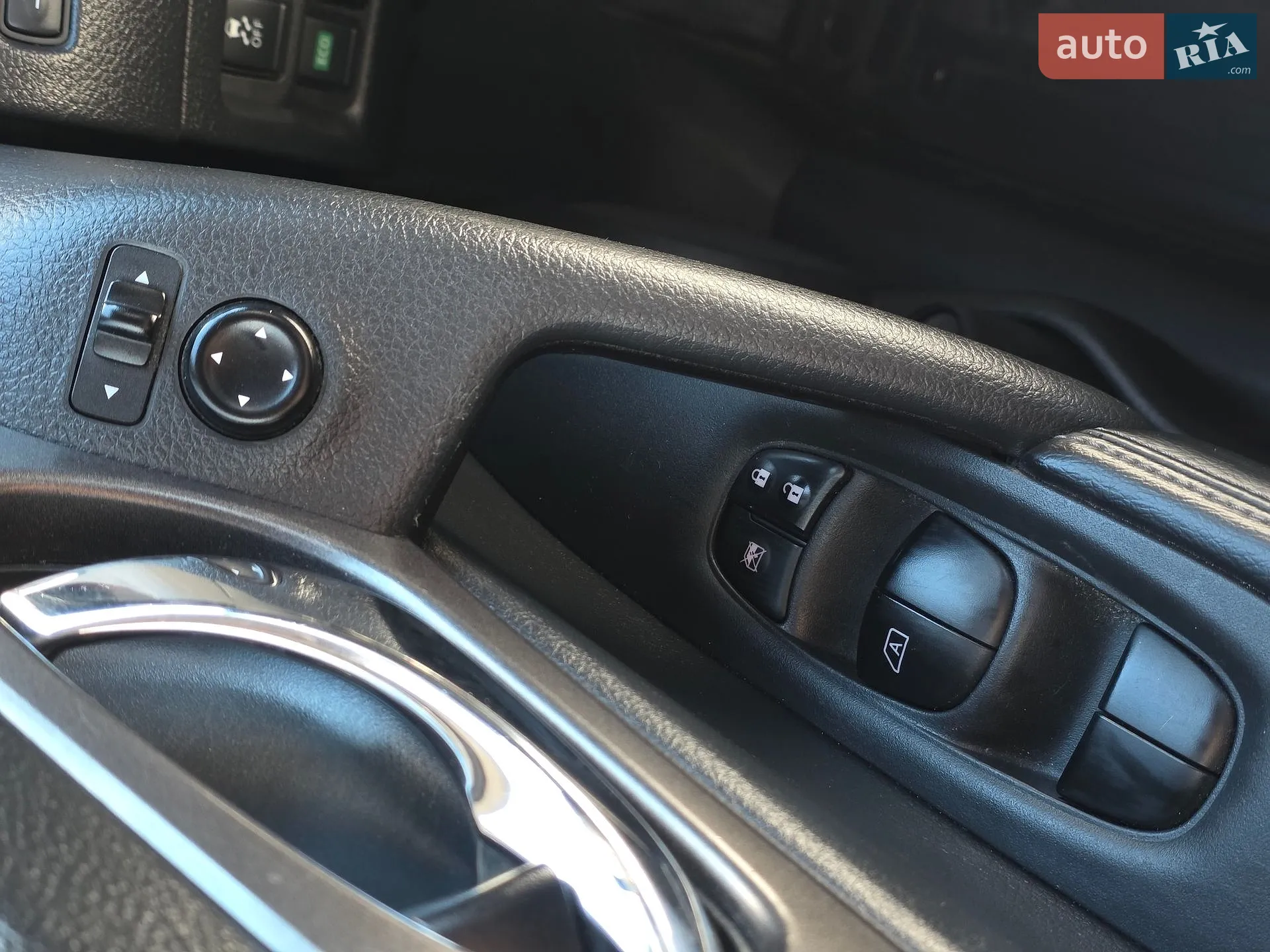 2016 Nissan Rogue - мініатюра 59