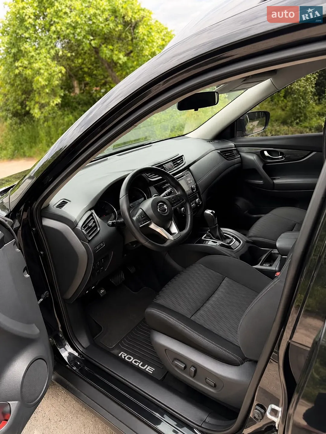 2017 Nissan Rogue - мініатюра 12