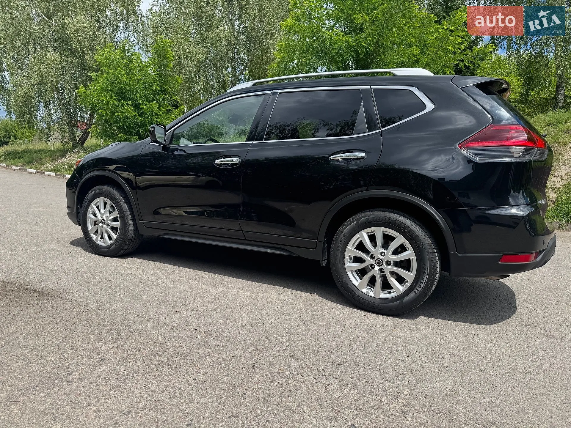 2020 Nissan Rogue - мініатюра 16