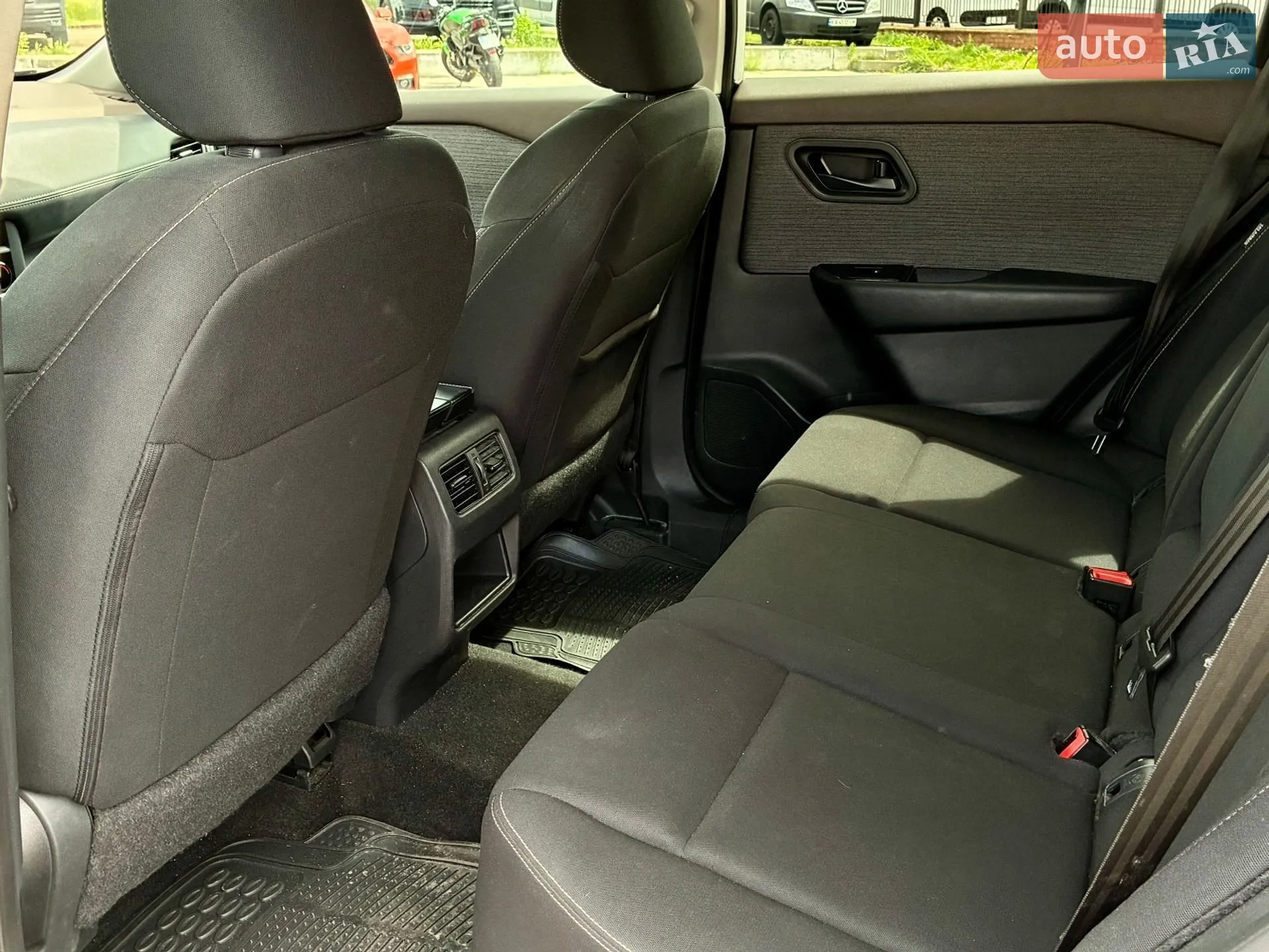 2023 Nissan Rogue - мініатюра 3