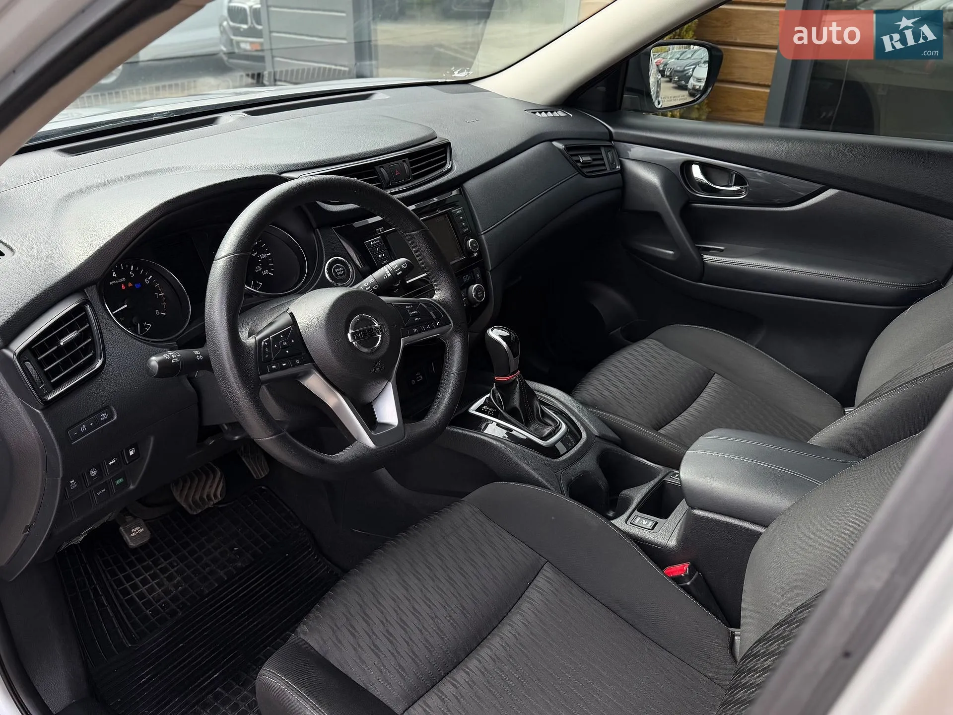 2019 Nissan Rogue - мініатюра 34