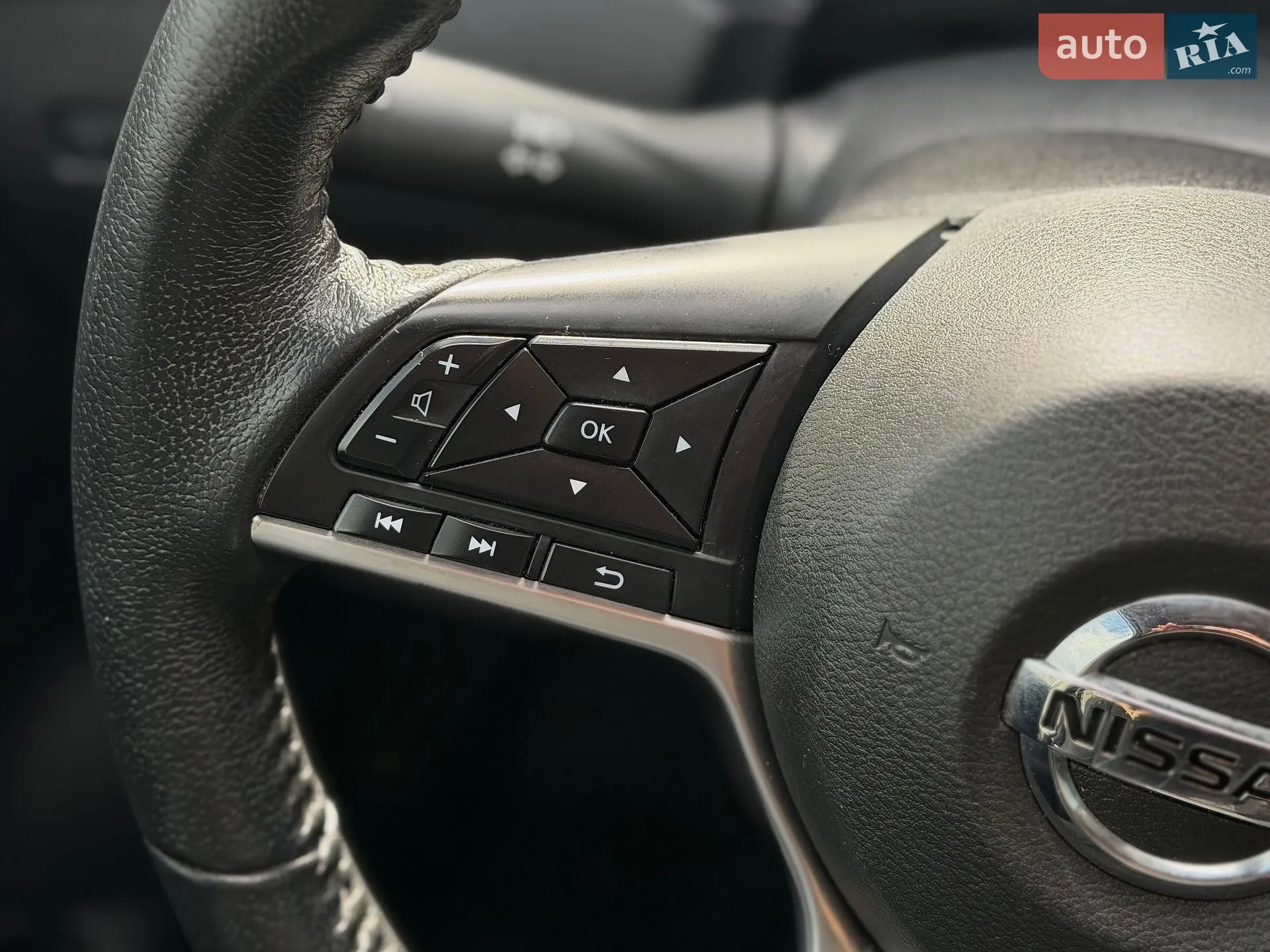 2019 Nissan Rogue - мініатюра 40