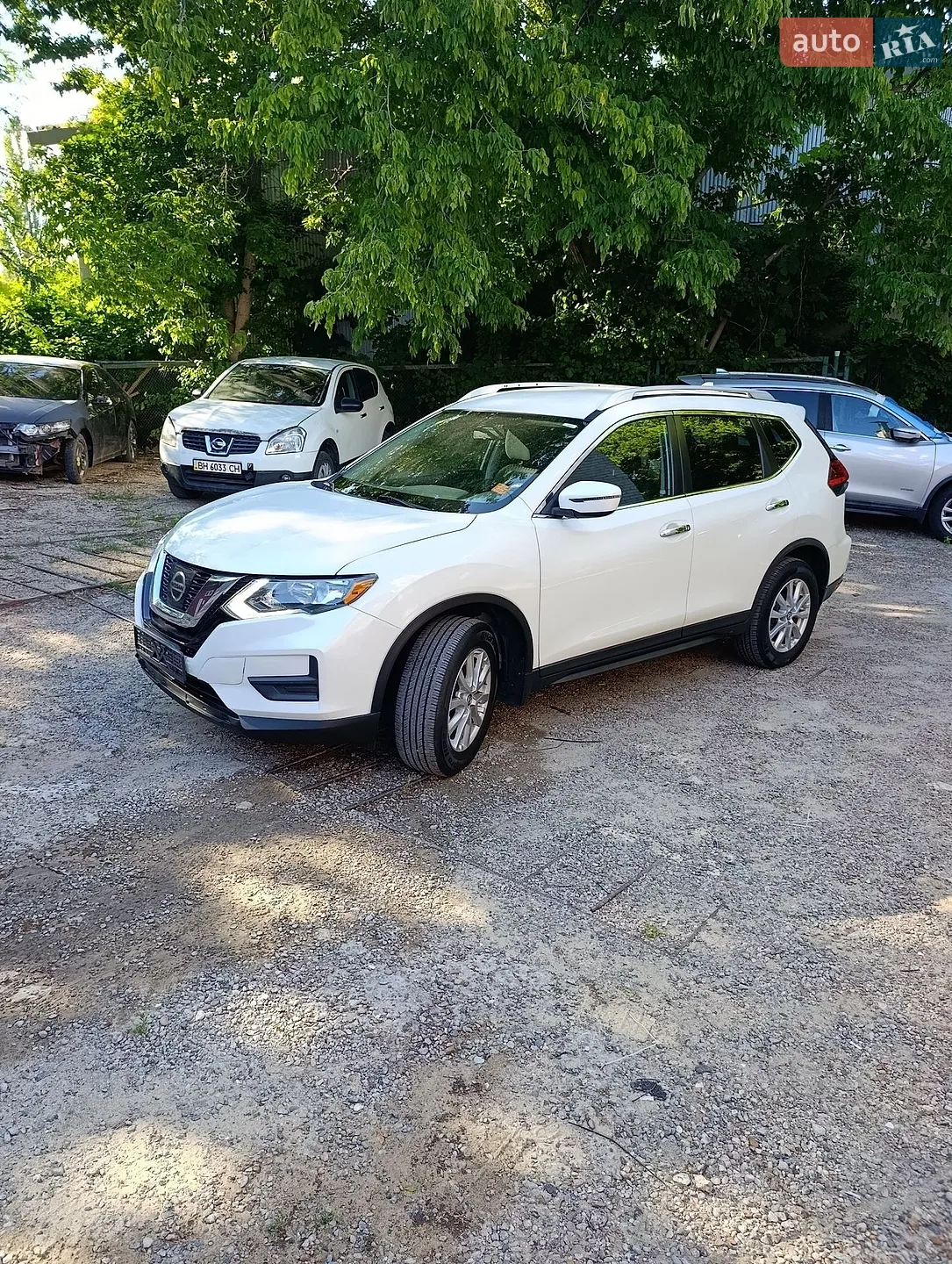 2017 Nissan Rogue - мініатюра 2