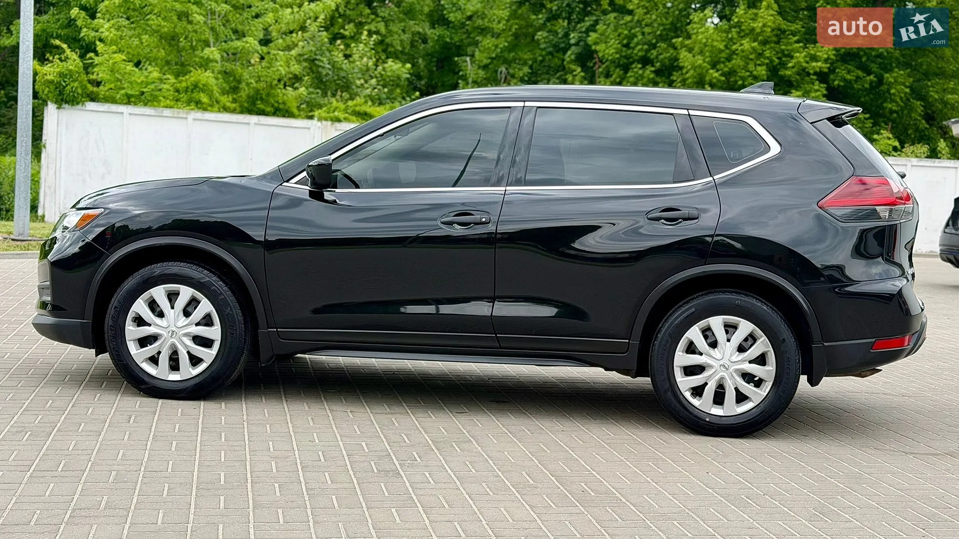 2018 Nissan Rogue - мініатюра 16