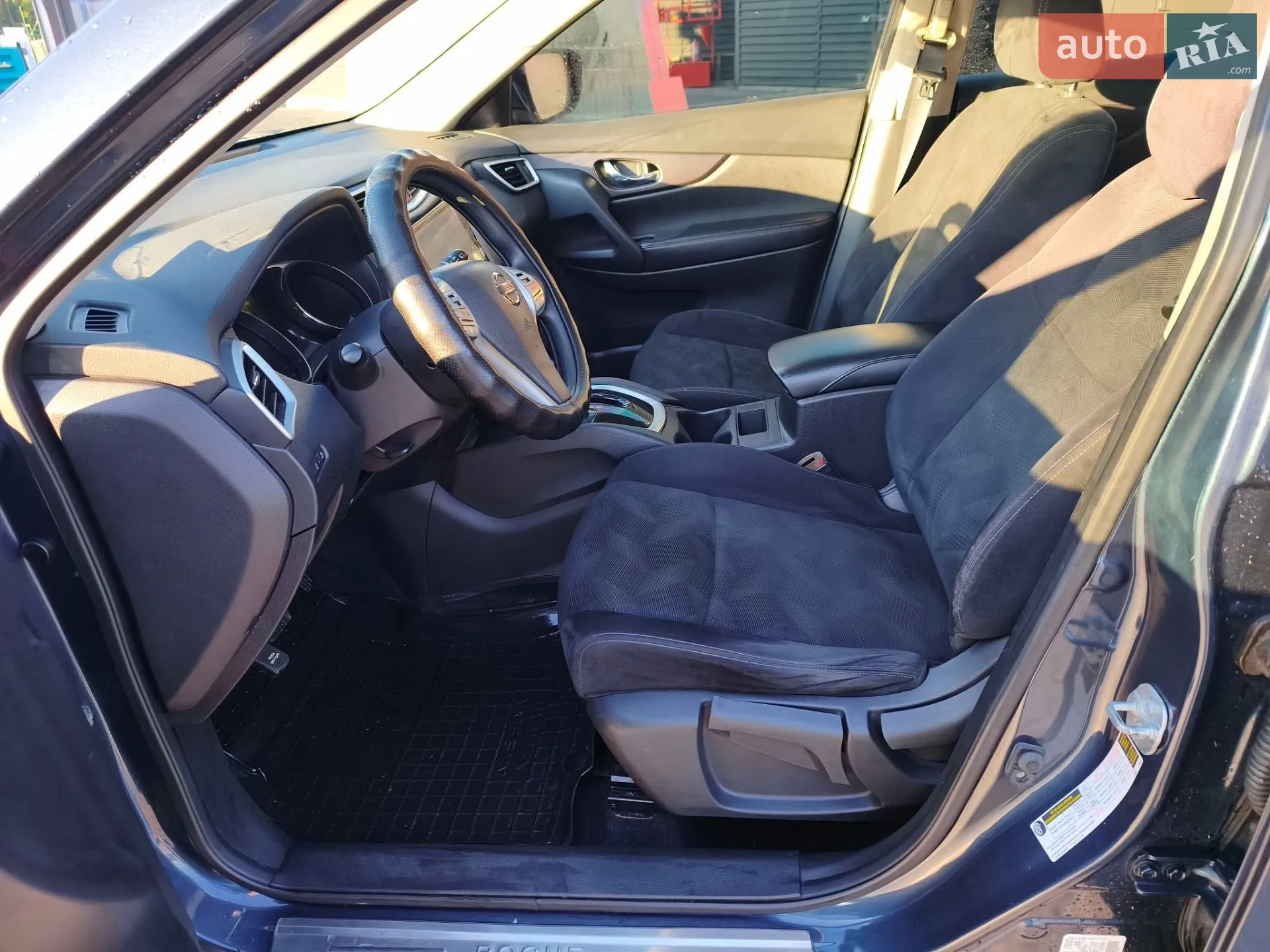 2016 Nissan Rogue - мініатюра 25