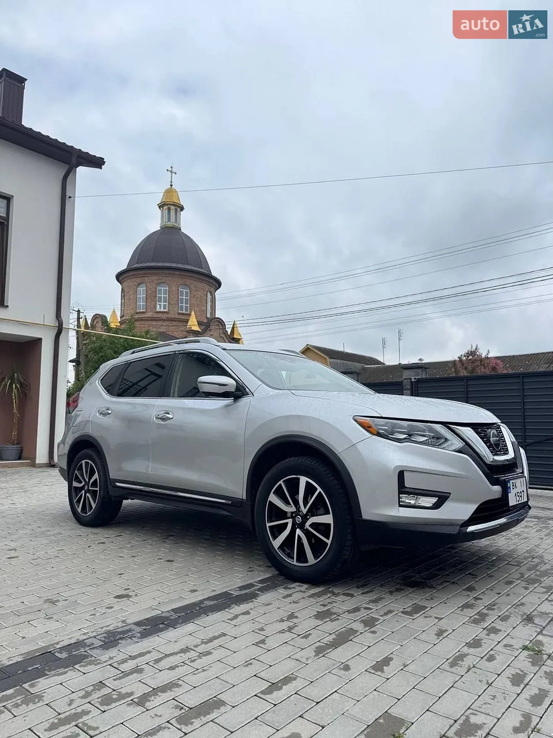 2017 Nissan Rogue - фото 1