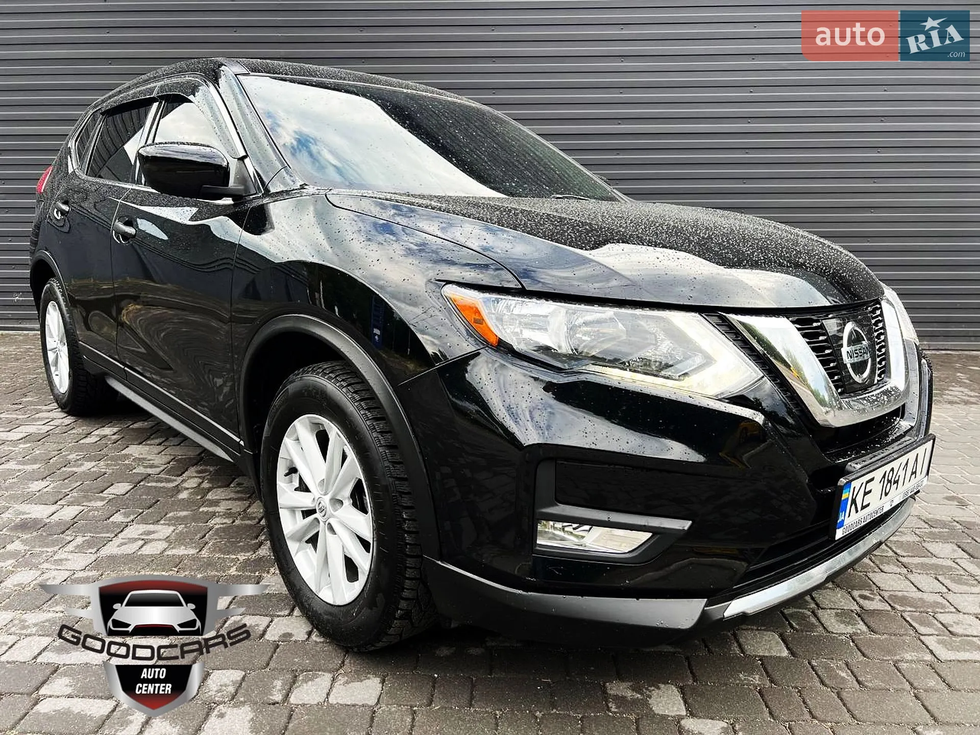2017 Nissan Rogue - фото 1