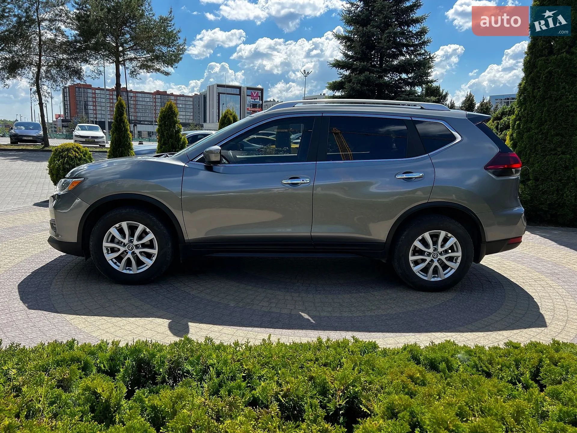 2018 Nissan Rogue - мініатюра 4