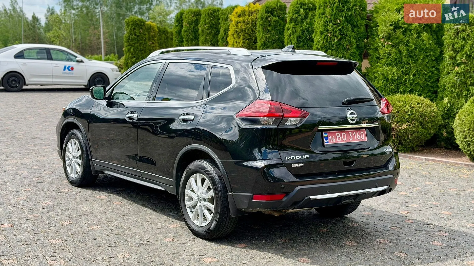 2019 Nissan Rogue - мініатюра 9