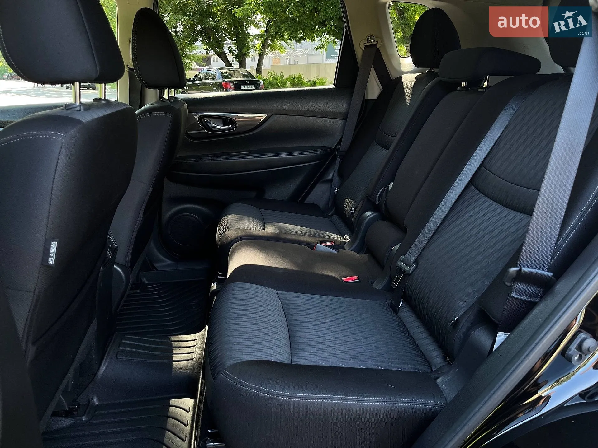 2019 Nissan Rogue - мініатюра 17