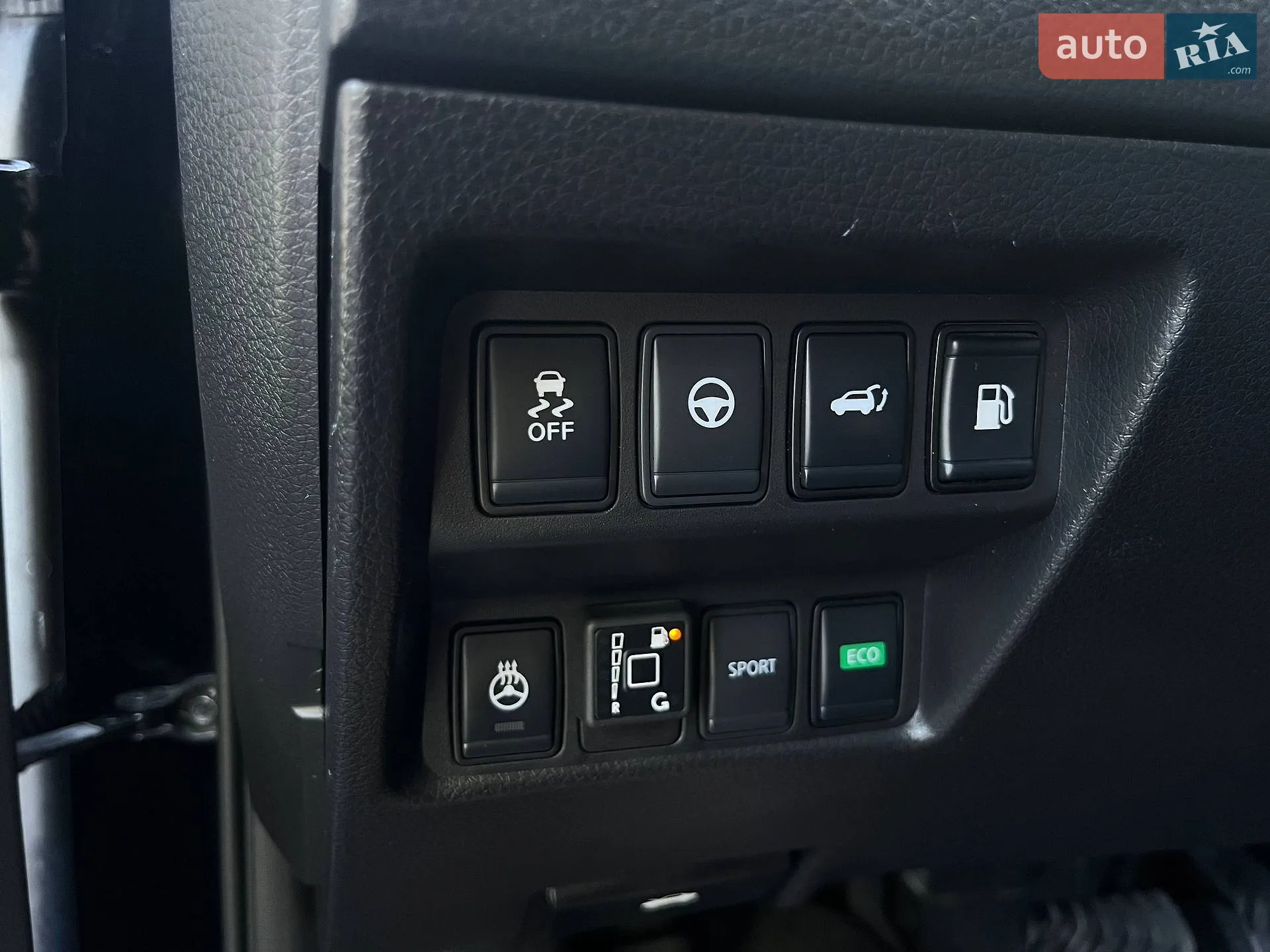 2019 Nissan Rogue - мініатюра 27
