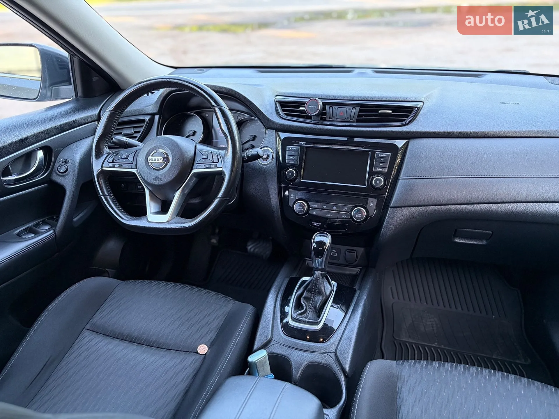 2018 Nissan Rogue - мініатюра 17