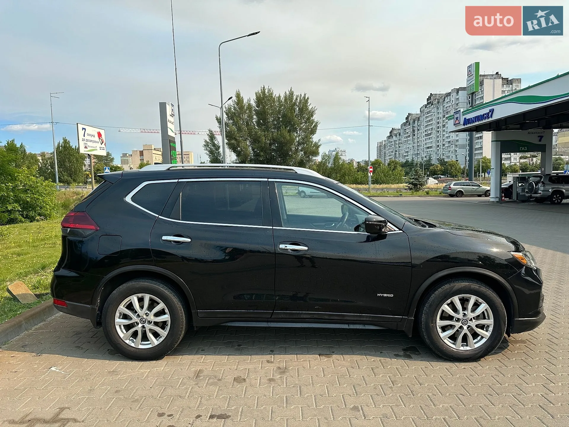2018 Nissan Rogue - мініатюра 3