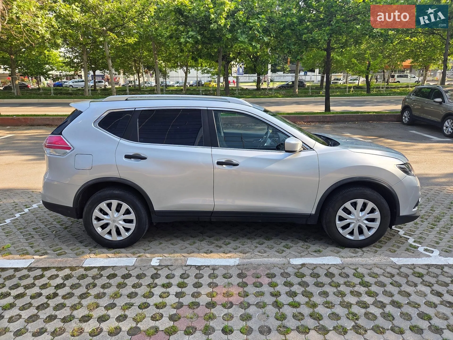 2016 Nissan Rogue - мініатюра 3