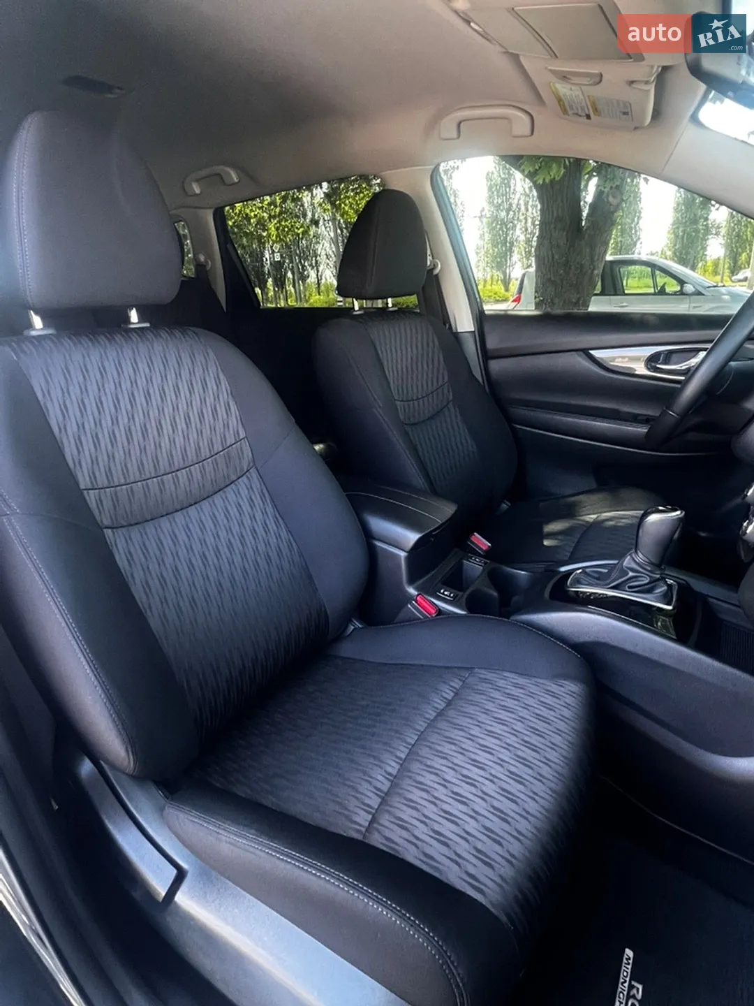 2018 Nissan Rogue - мініатюра 4