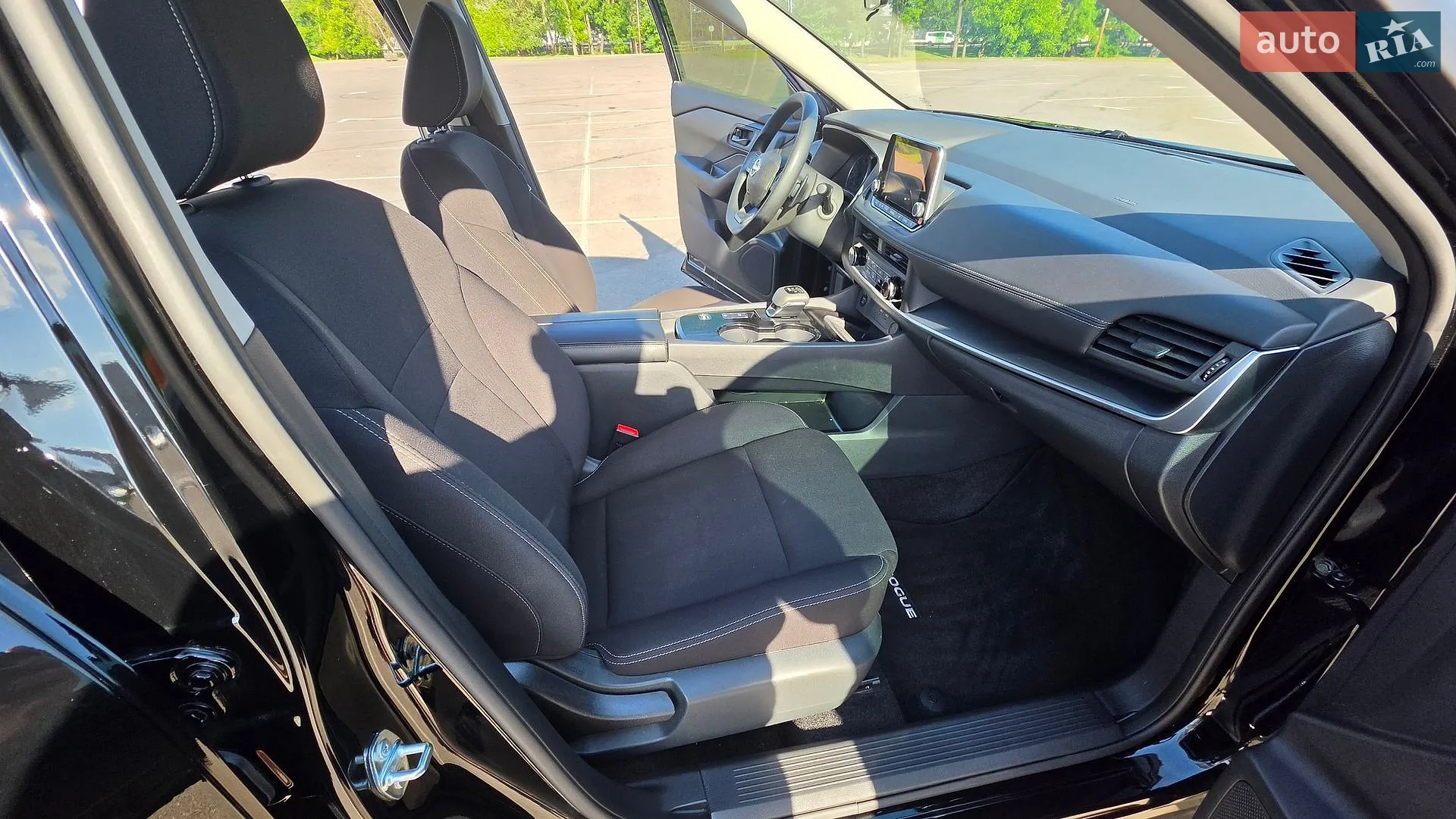 2025 Nissan Rogue - мініатюра 28