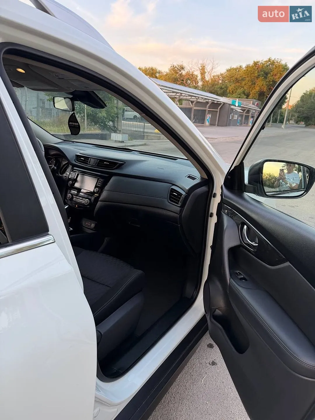 2019 Nissan Rogue - мініатюра 22