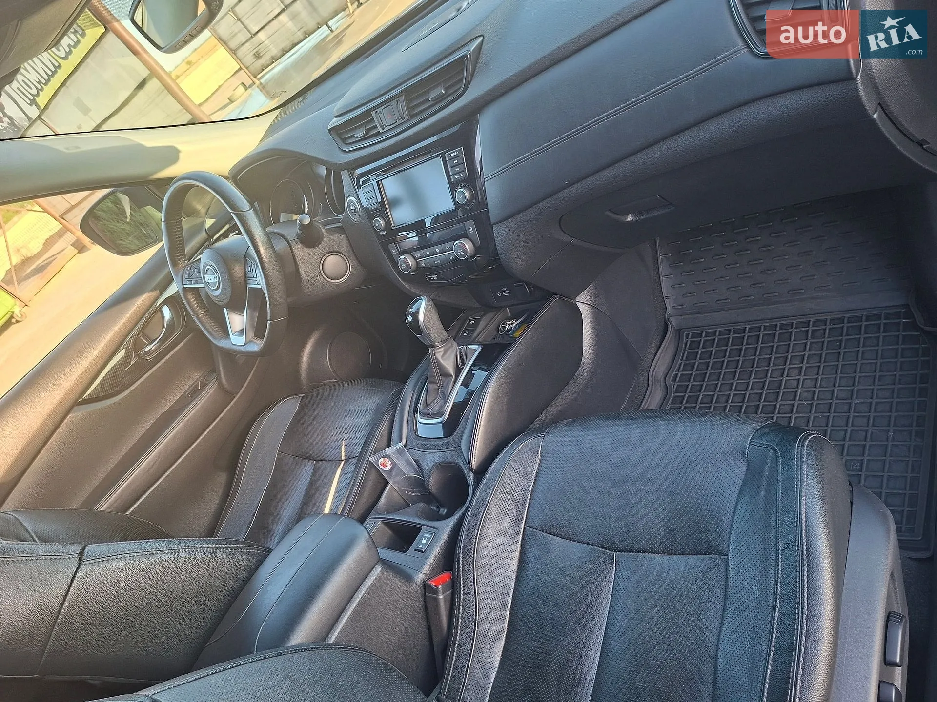 2019 Nissan Rogue - мініатюра 10