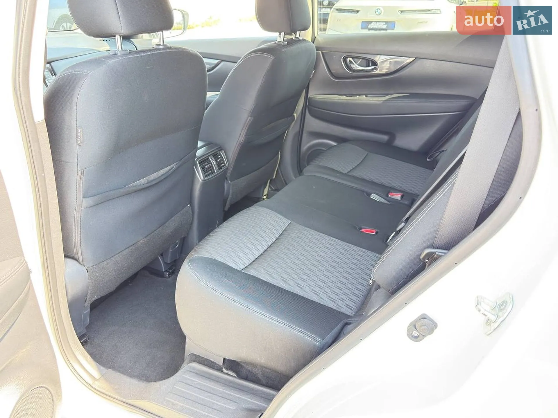 2018 Nissan Rogue - мініатюра 18