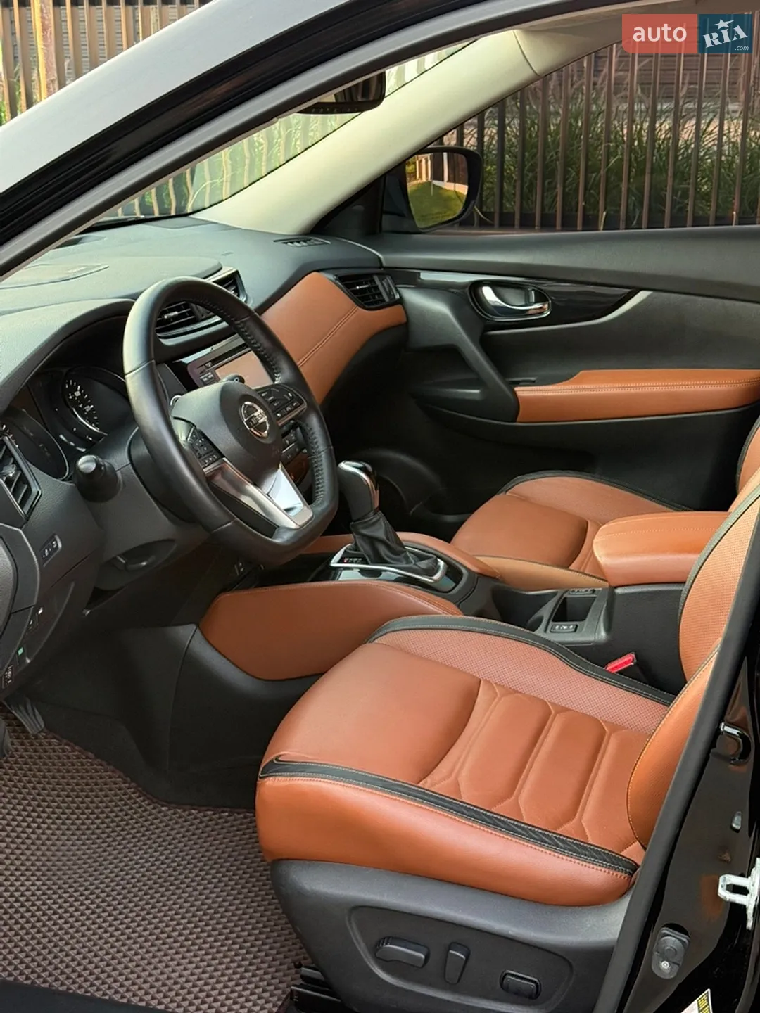 2017 Nissan Rogue - мініатюра 14