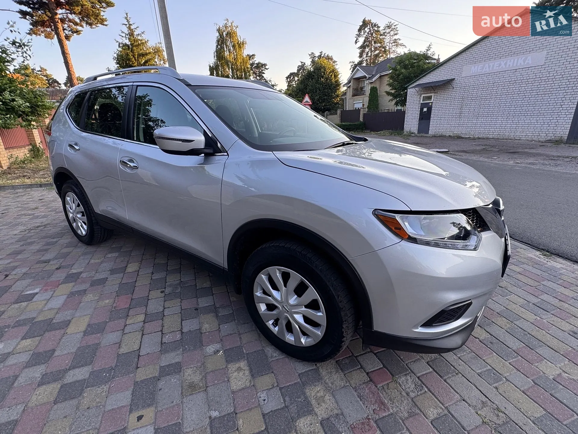 2016 Nissan Rogue - мініатюра 3