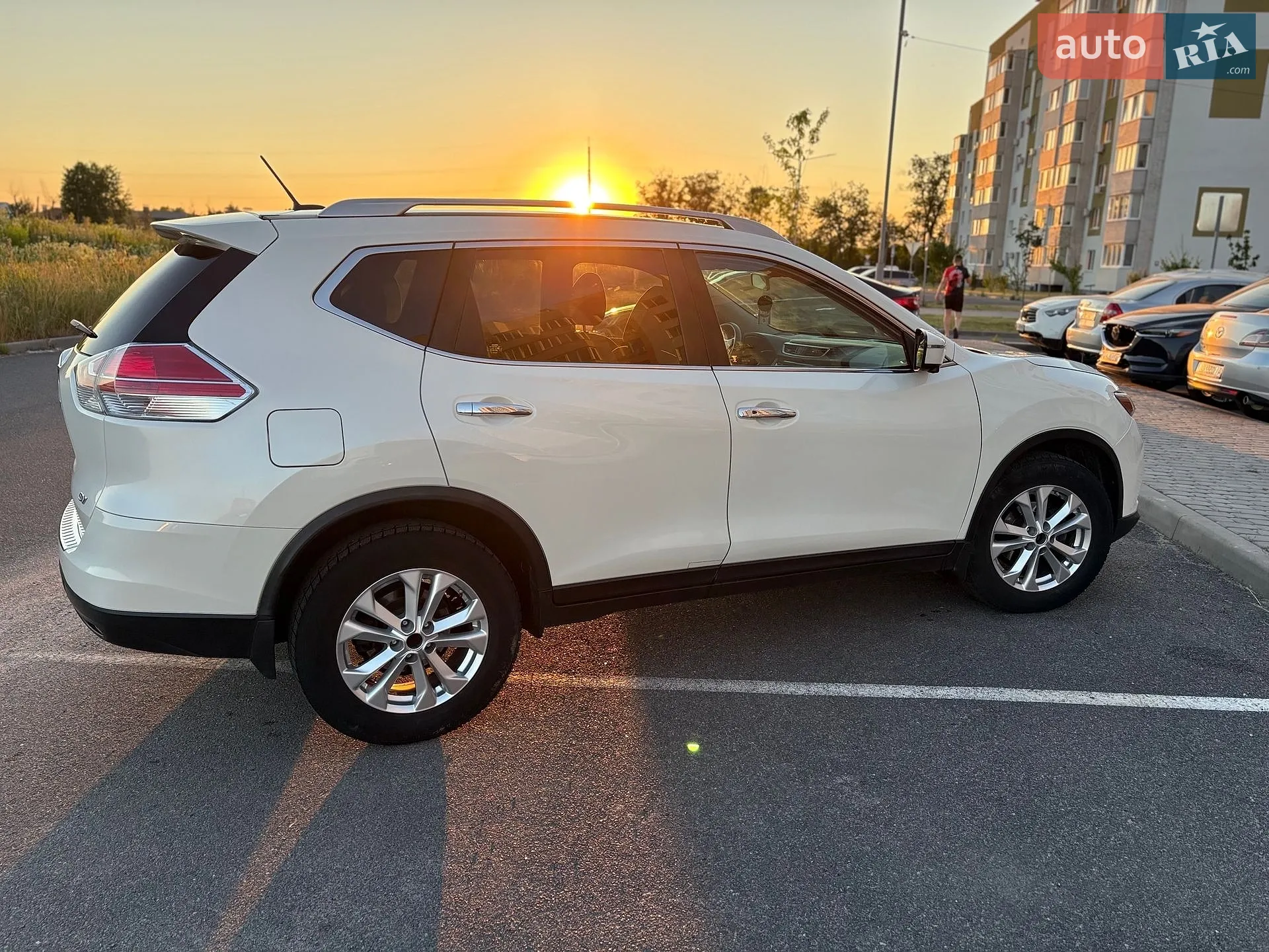2016 Nissan Rogue - фото 1