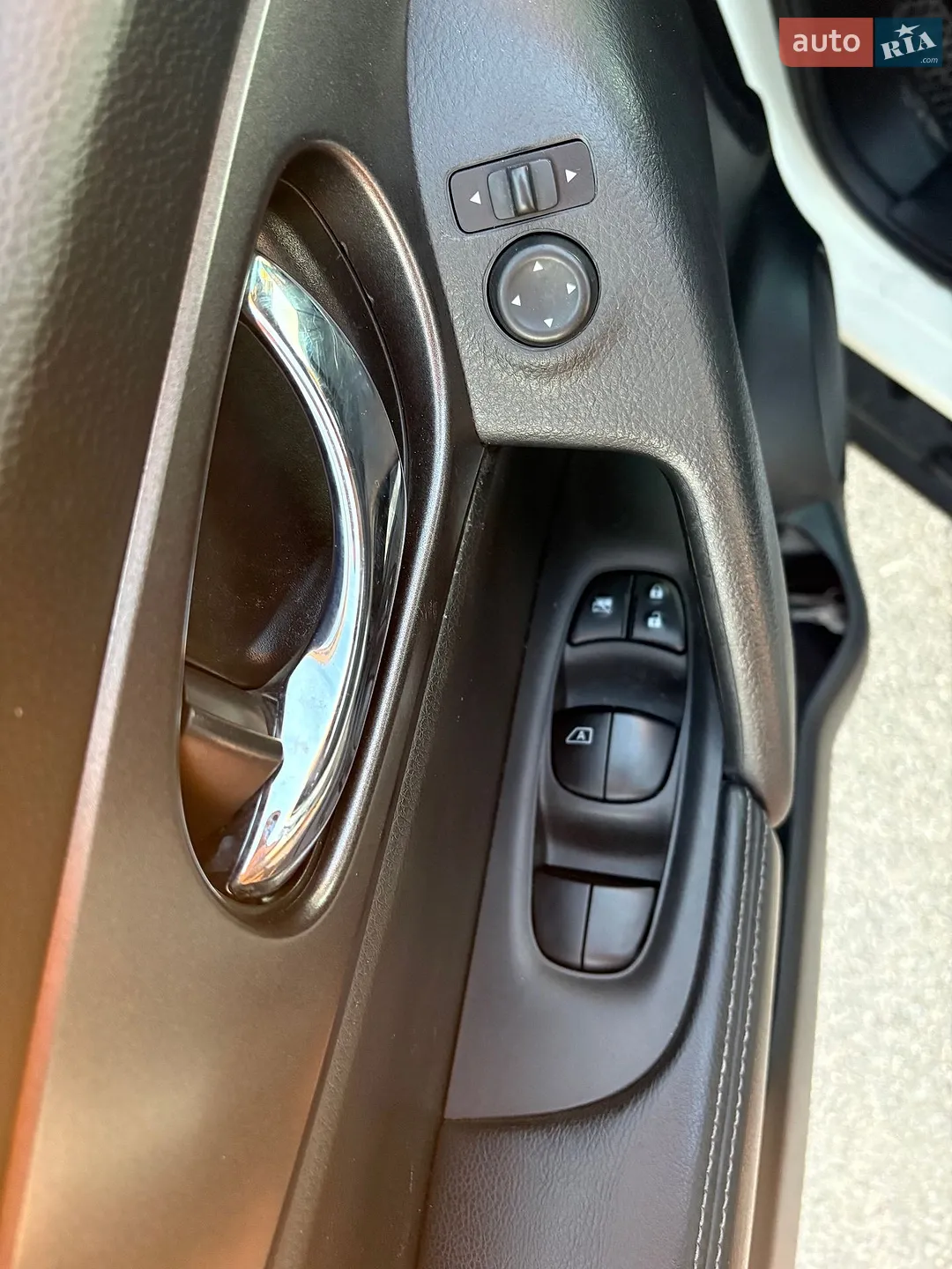2016 Nissan Rogue - мініатюра 13