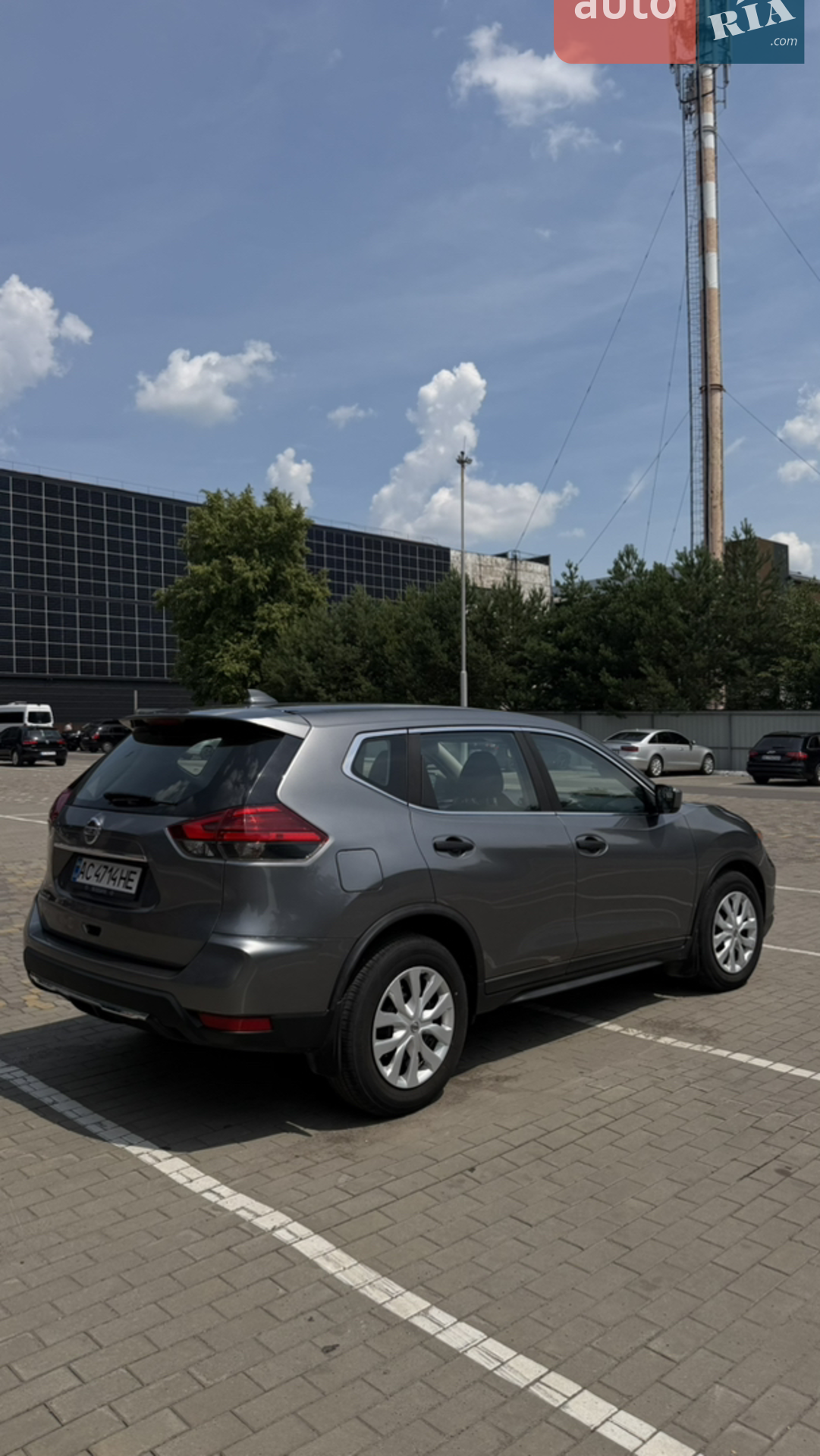 2017 Nissan Rogue - мініатюра 11
