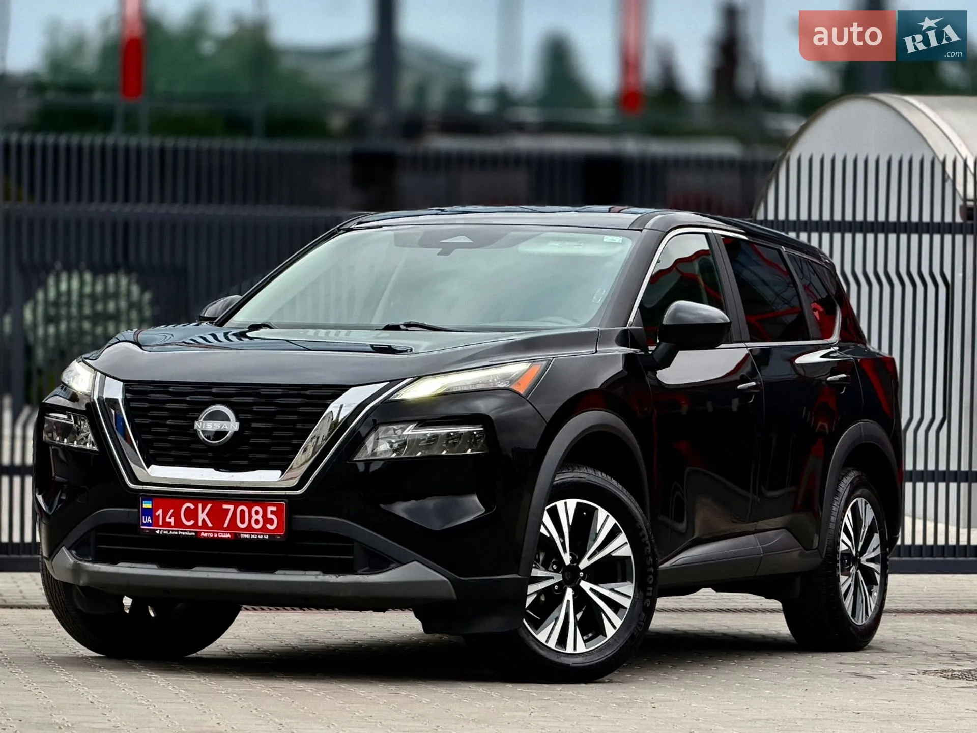 2023 Nissan Rogue - фото 1