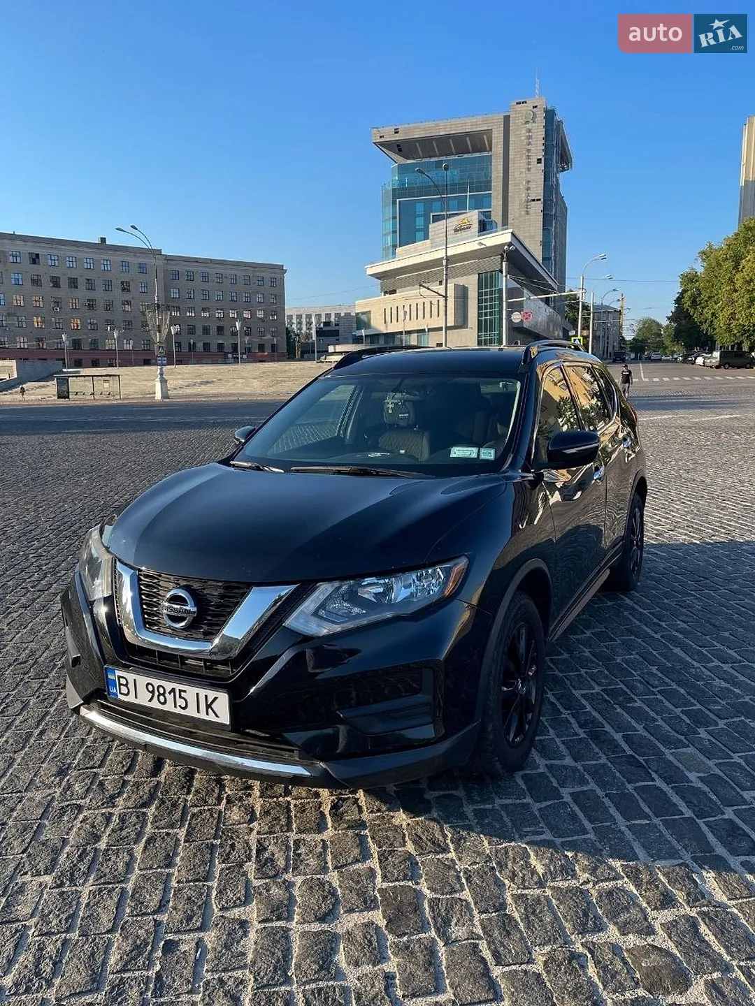 2017 Nissan Rogue - мініатюра 2