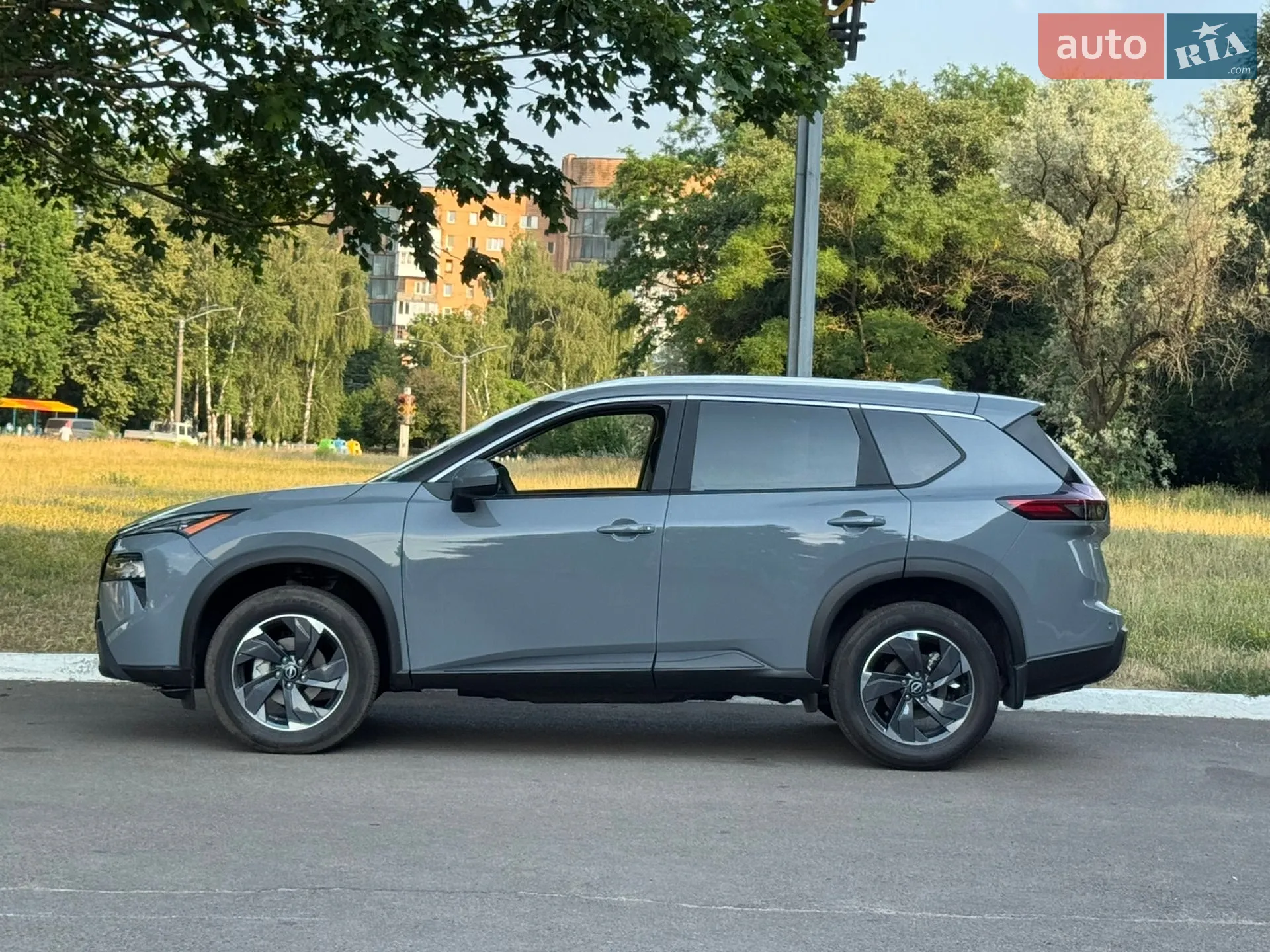 2025 Nissan Rogue - мініатюра 10